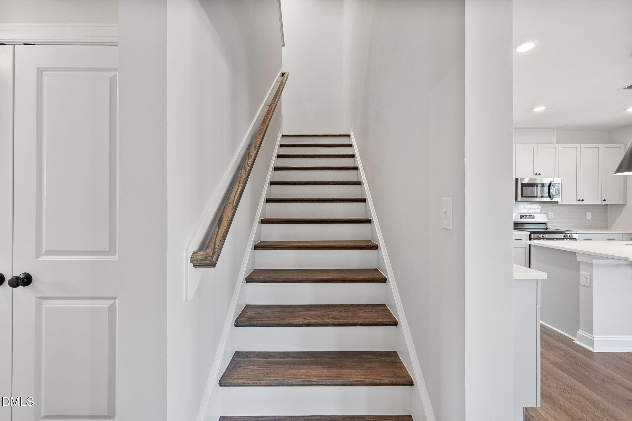 1008 Bostonian Drive Property Photo 10