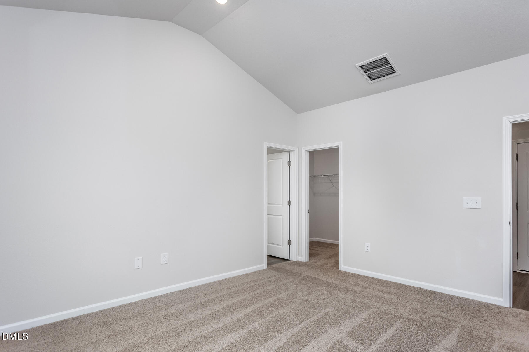 11470 International Drive Property Photo 12