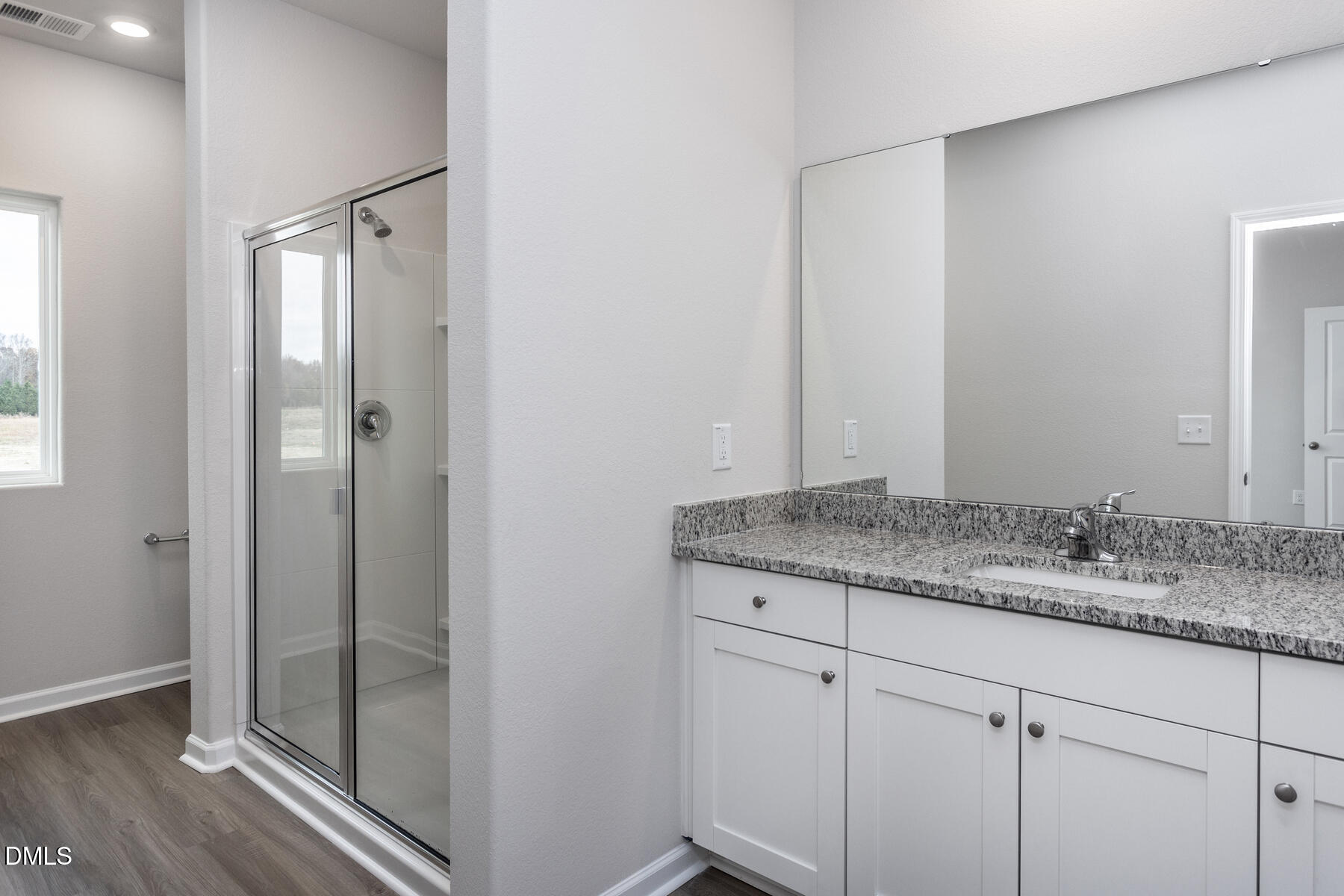 11470 International Drive Property Photo 13