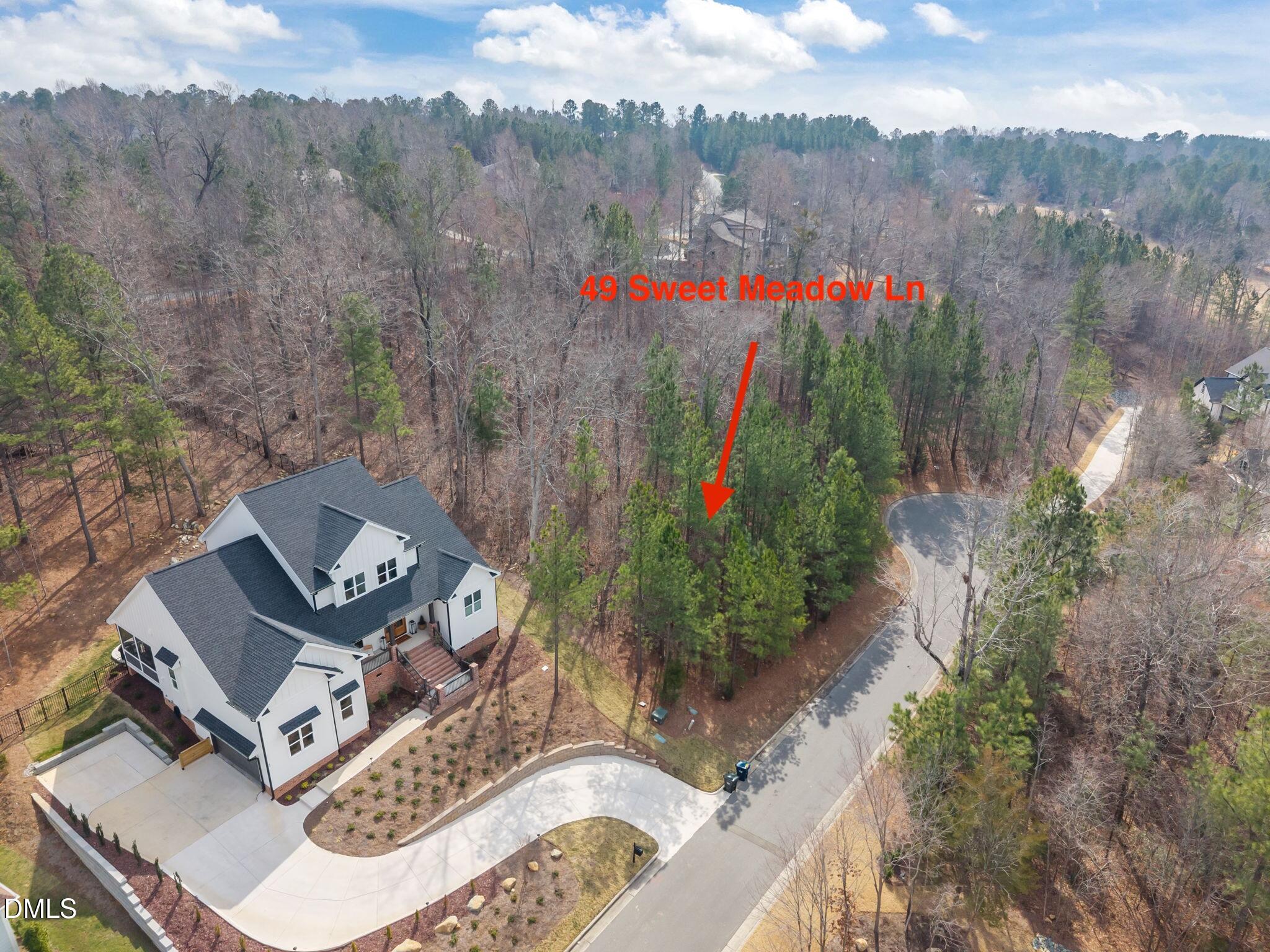 49 Sweet Meadow Lane Property Photo 1