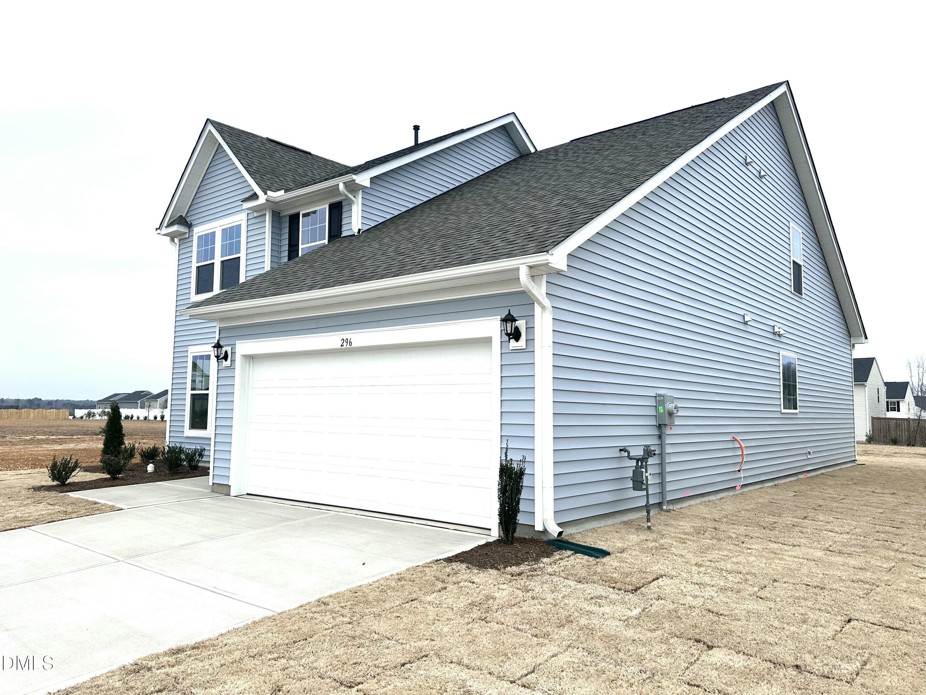 296 Peach Grove Way Property Photo 3