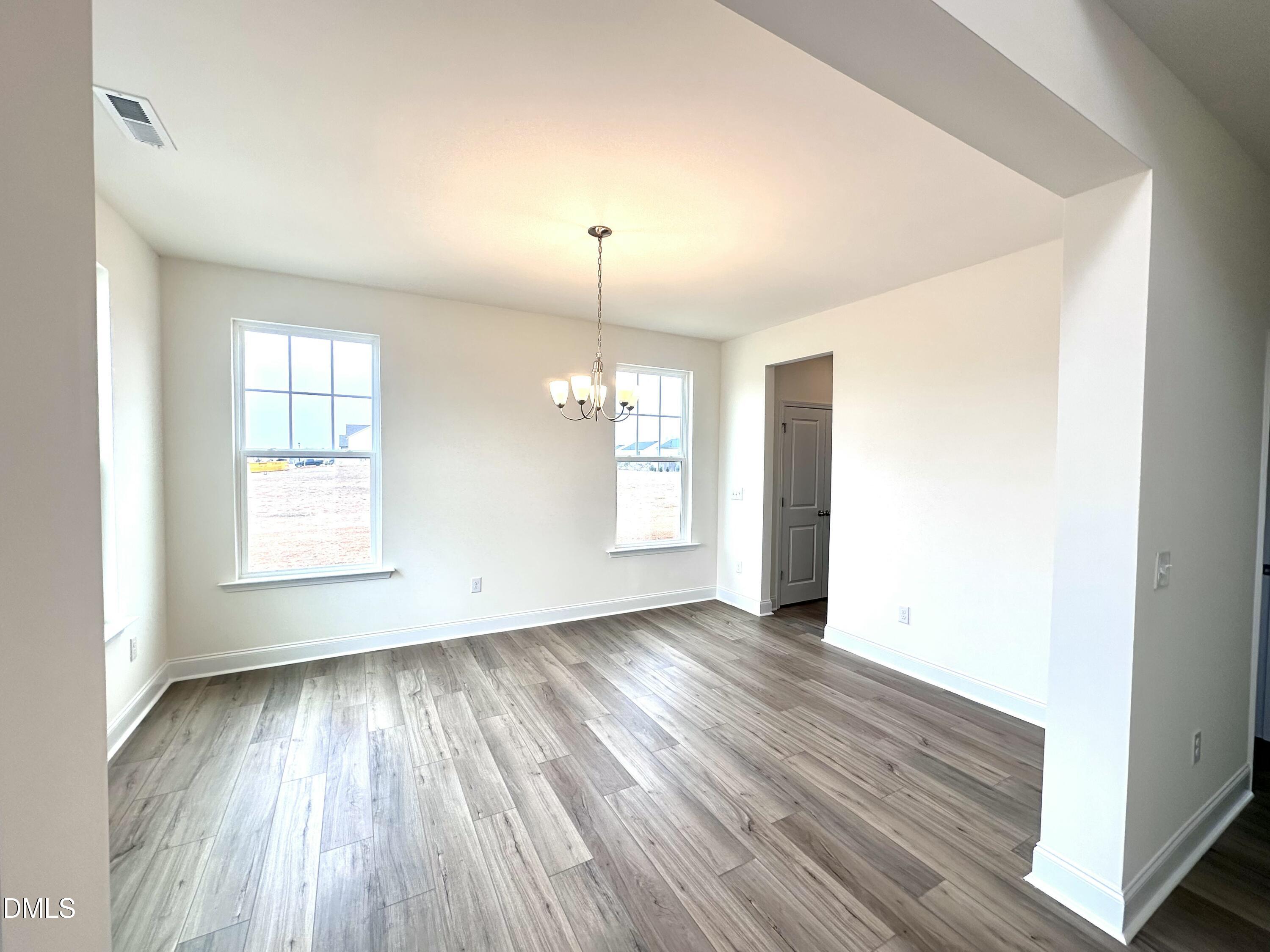 296 Peach Grove Way Property Photo 6