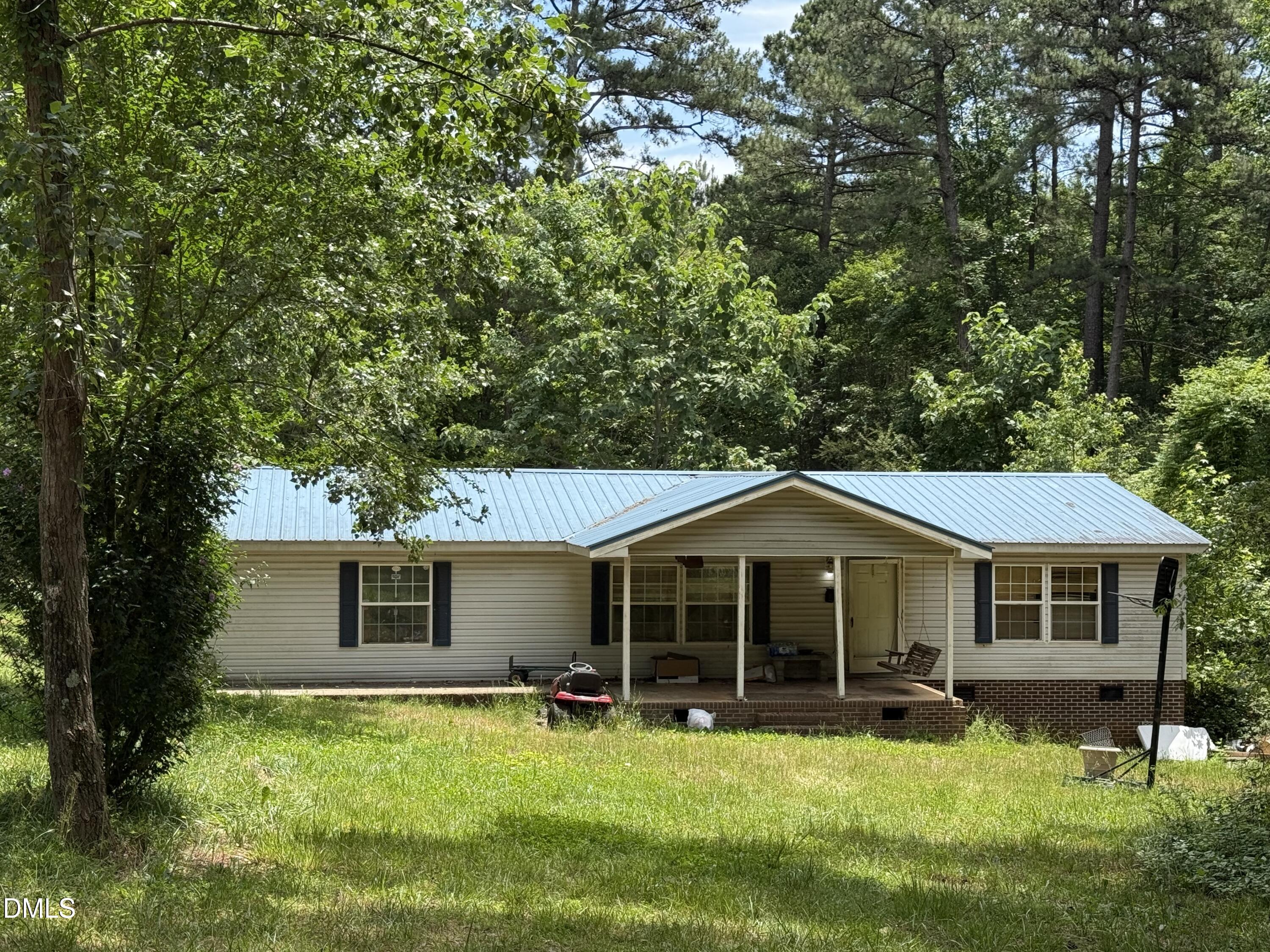 4749 Buckhorn Property Photo 2