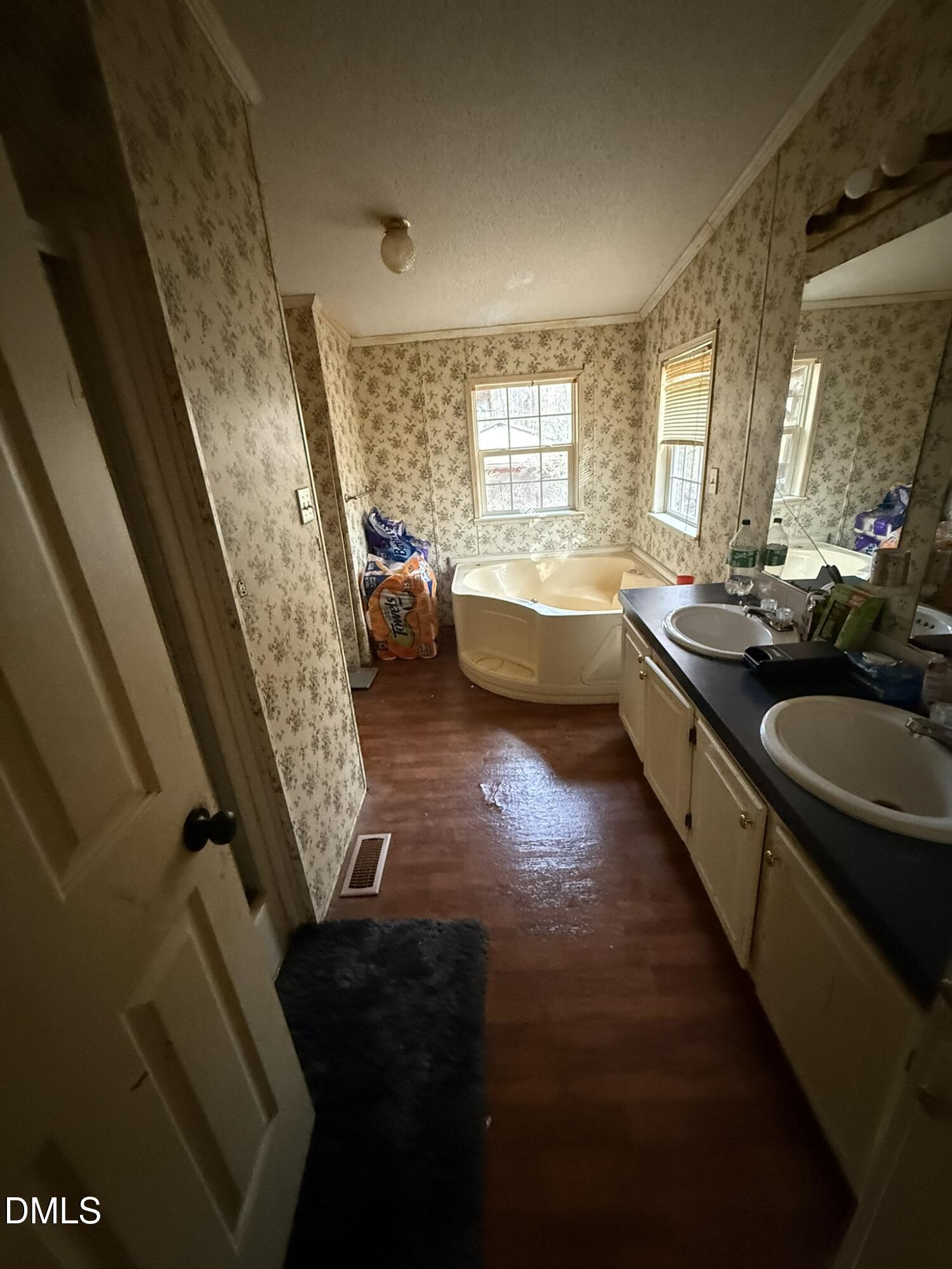 4749 Buckhorn Property Photo 8