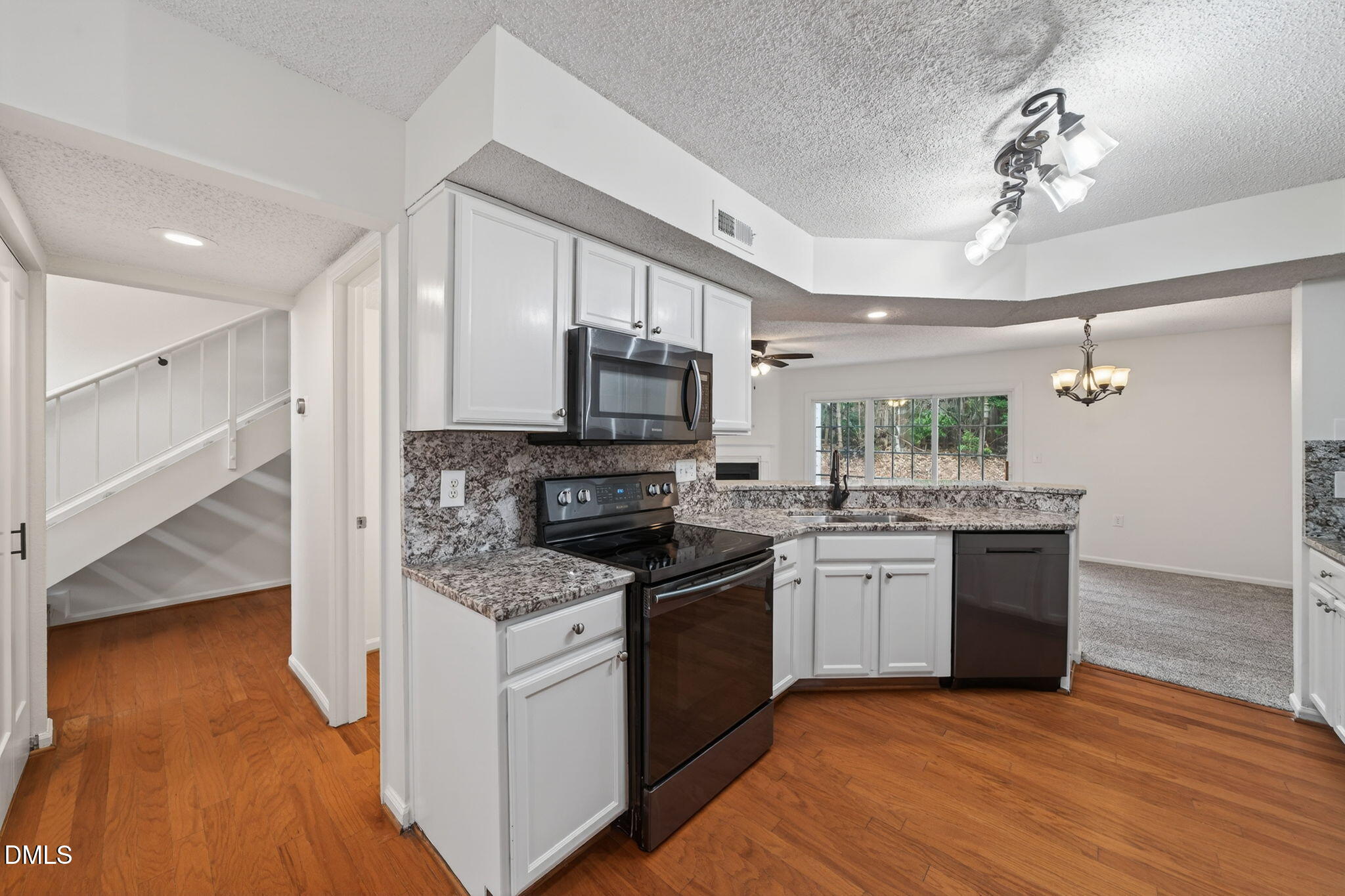 7731 Falcon Rest Circle Property Photo 6