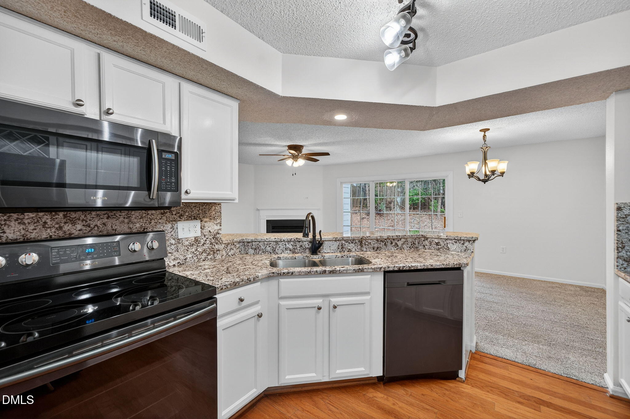 7731 Falcon Rest Circle Property Photo 9