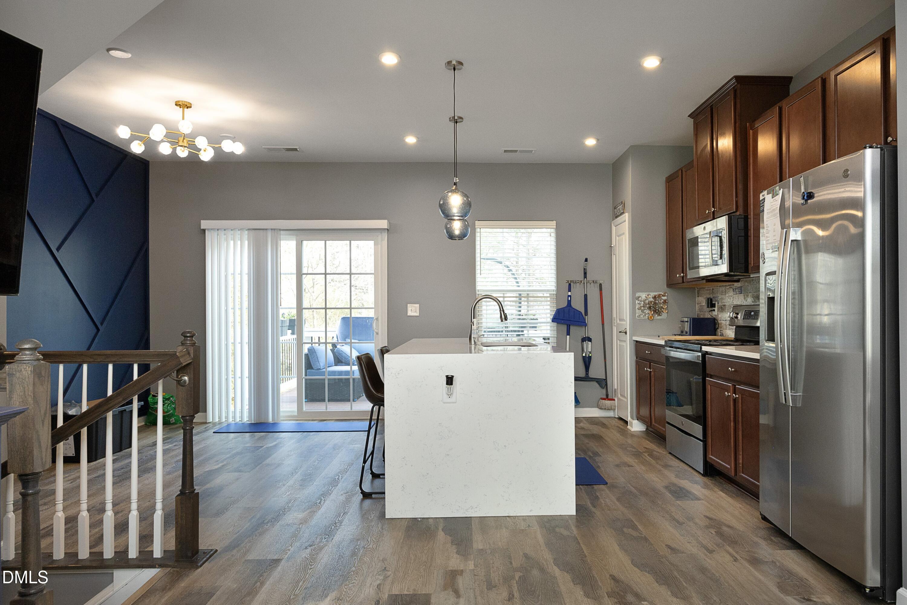 8716 Red Canyon Way Property Photo 10