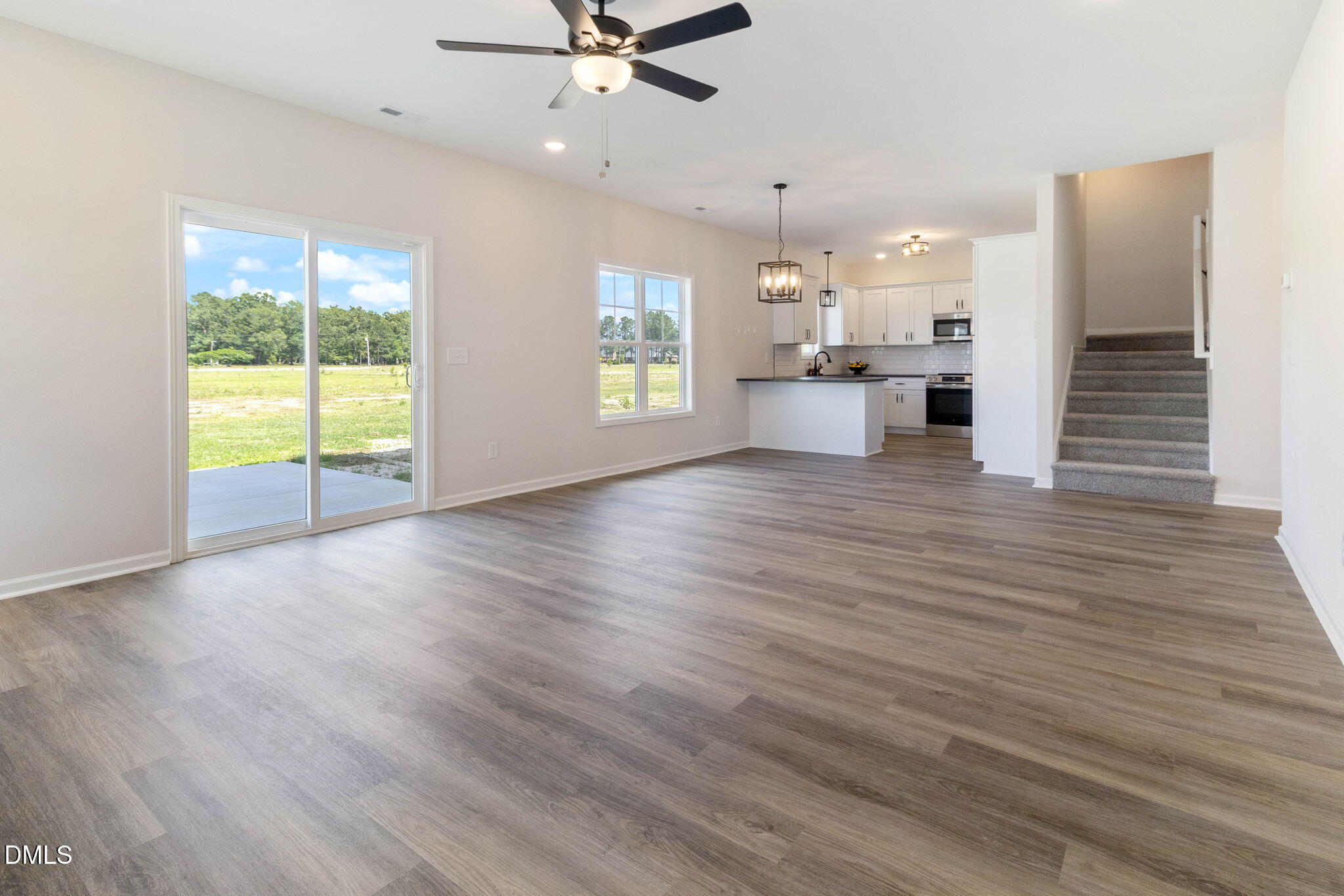1548 Eastbay Drive Property Photo 14