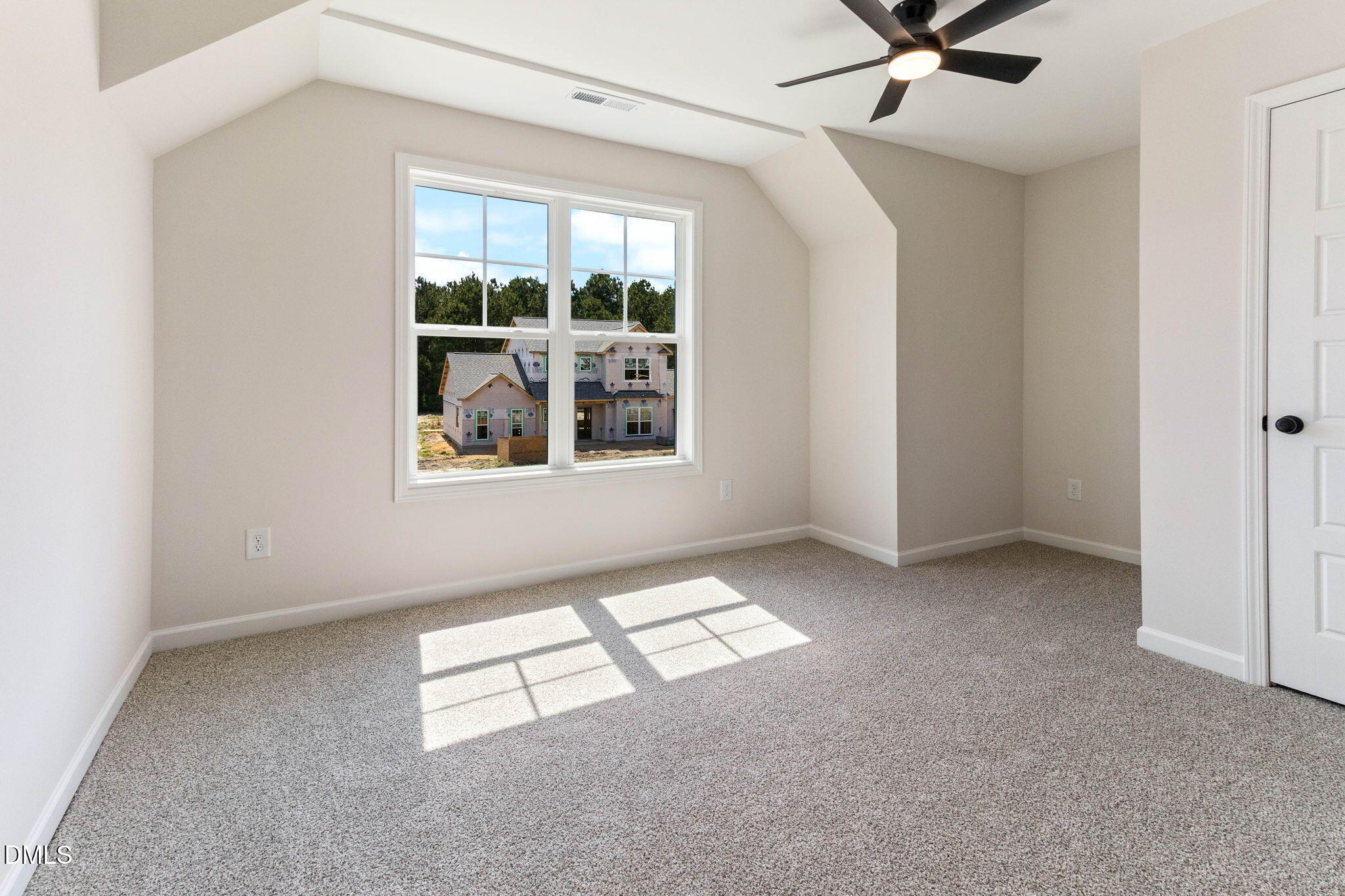 1548 Eastbay Drive Property Photo 22