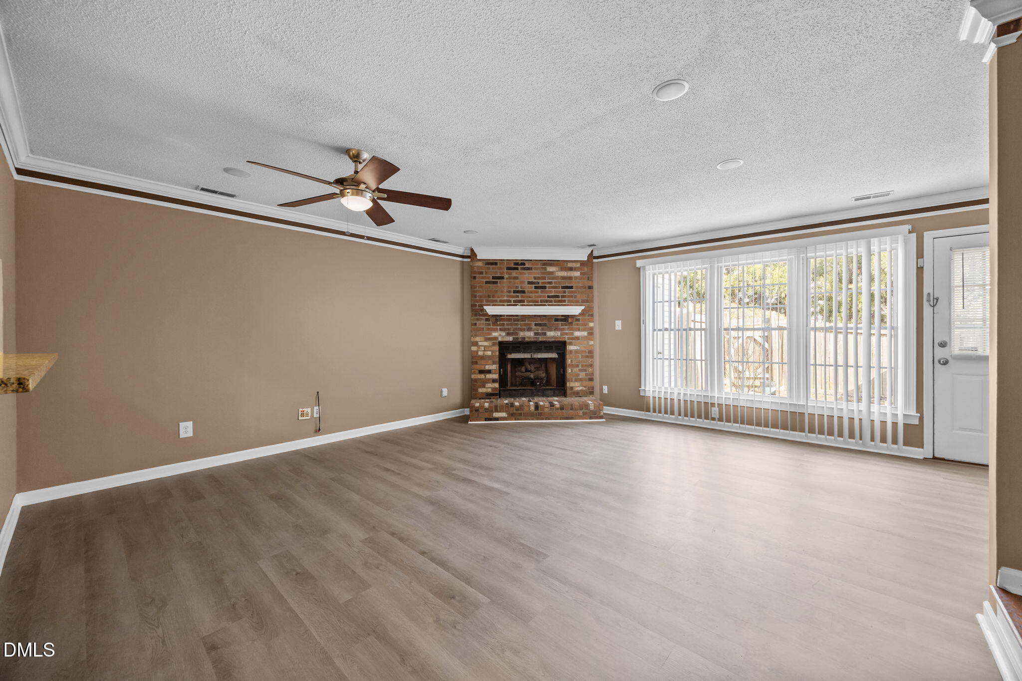 7 Durbin Place Property Photo 3