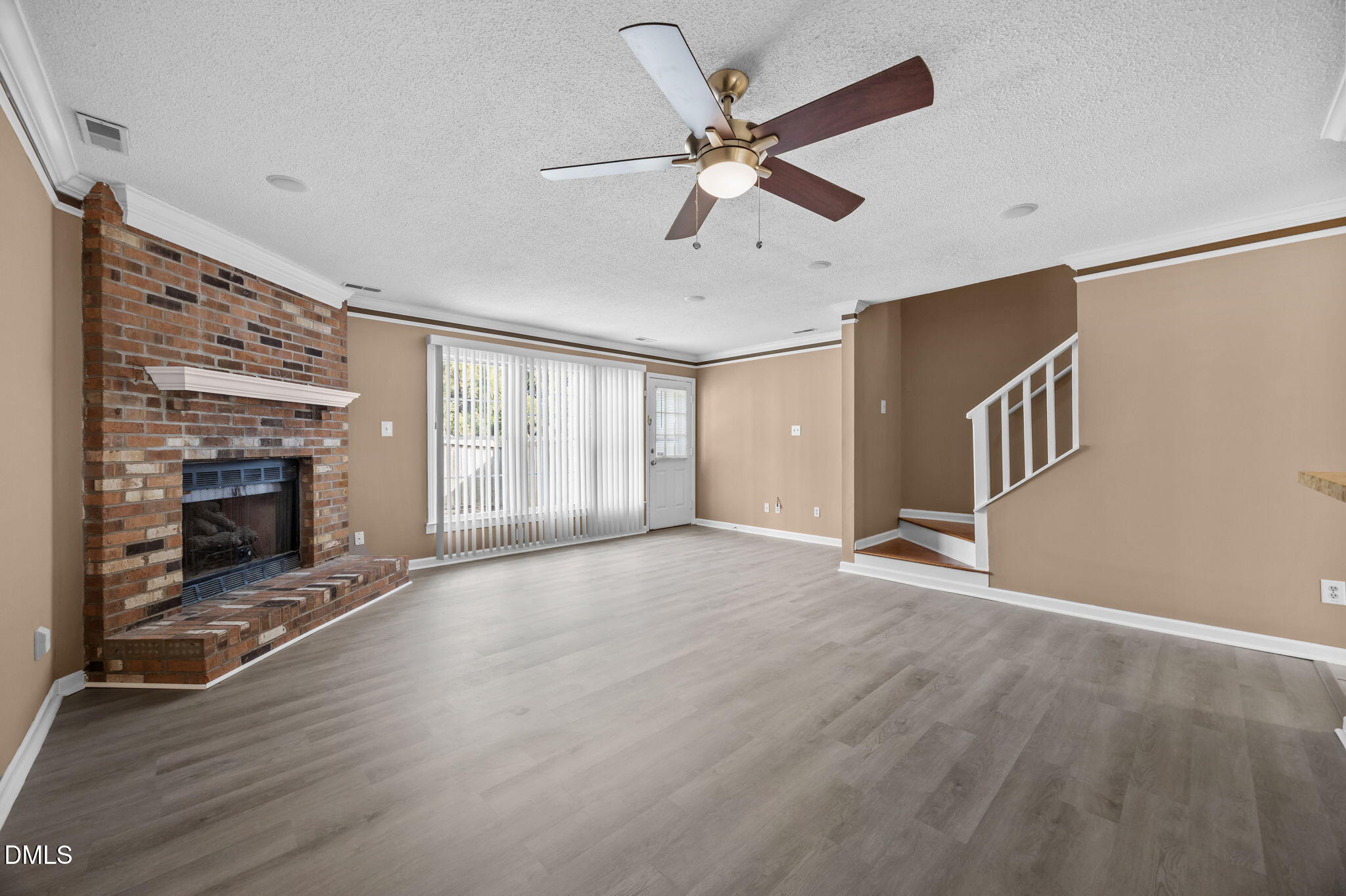 7 Durbin Place Property Photo 5
