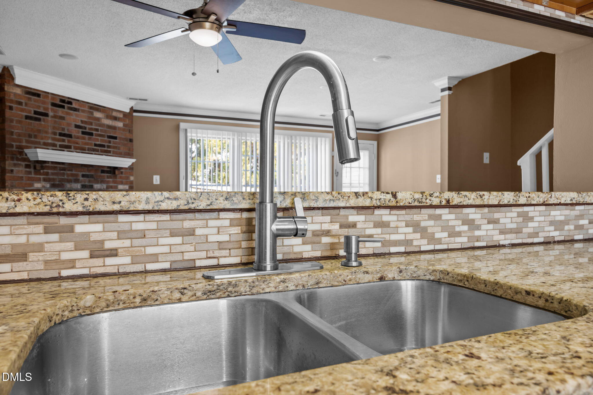 7 Durbin Place Property Photo 8