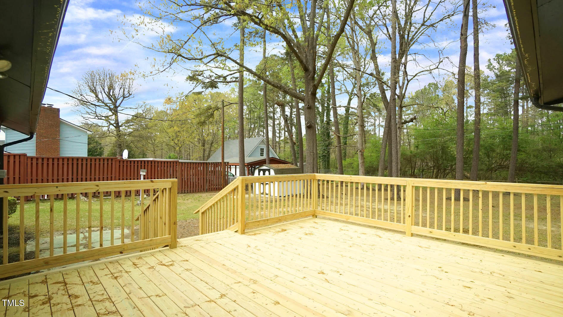 909 Windcrest Road Property Photo 13