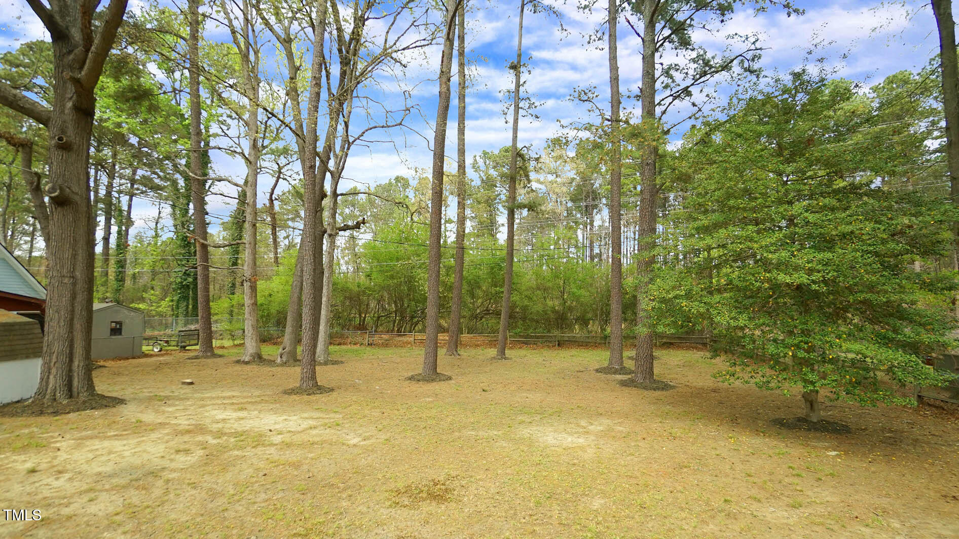 909 Windcrest Road Property Photo 16