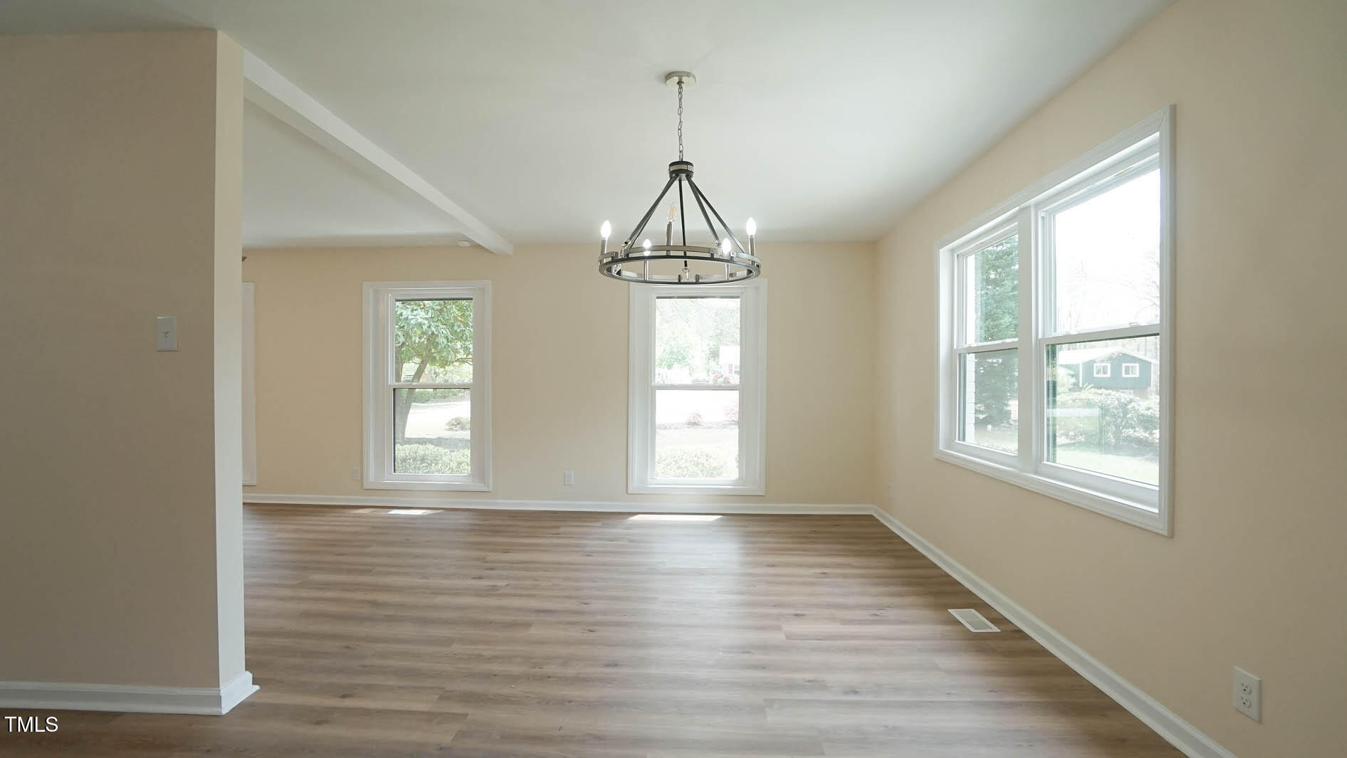 909 Windcrest Road Property Photo 26