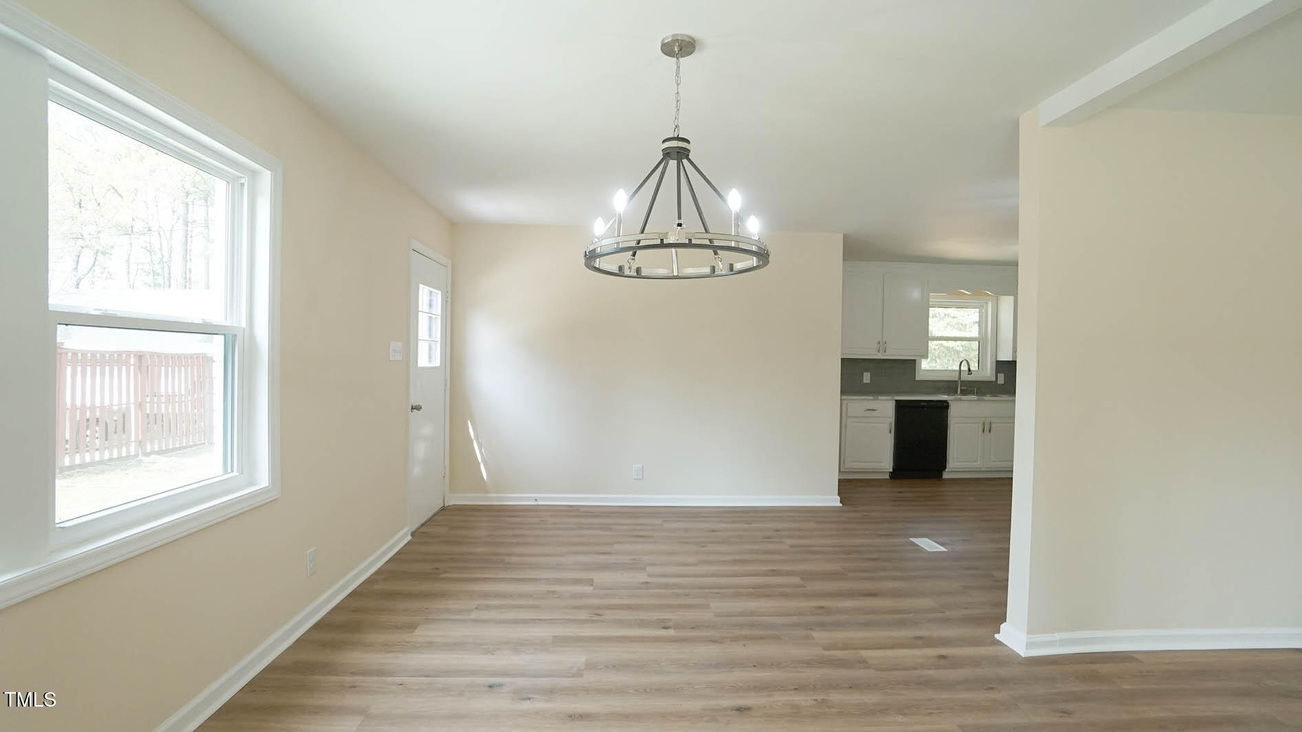 909 Windcrest Road Property Photo 27