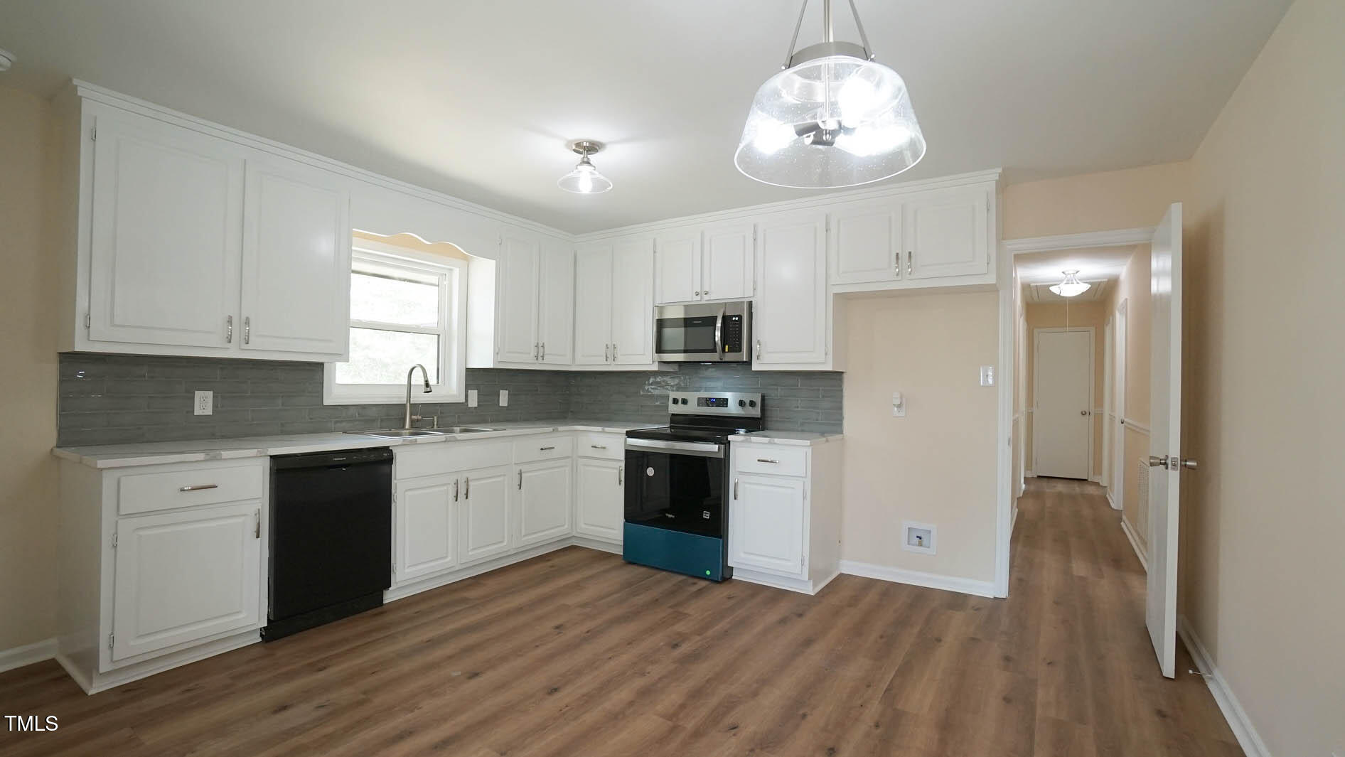 909 Windcrest Road Property Photo 29