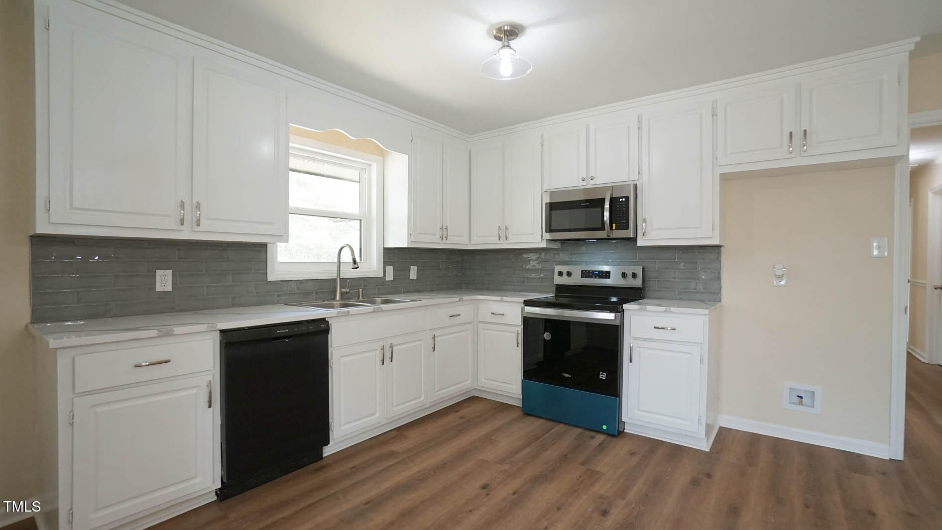 909 Windcrest Road Property Photo 30