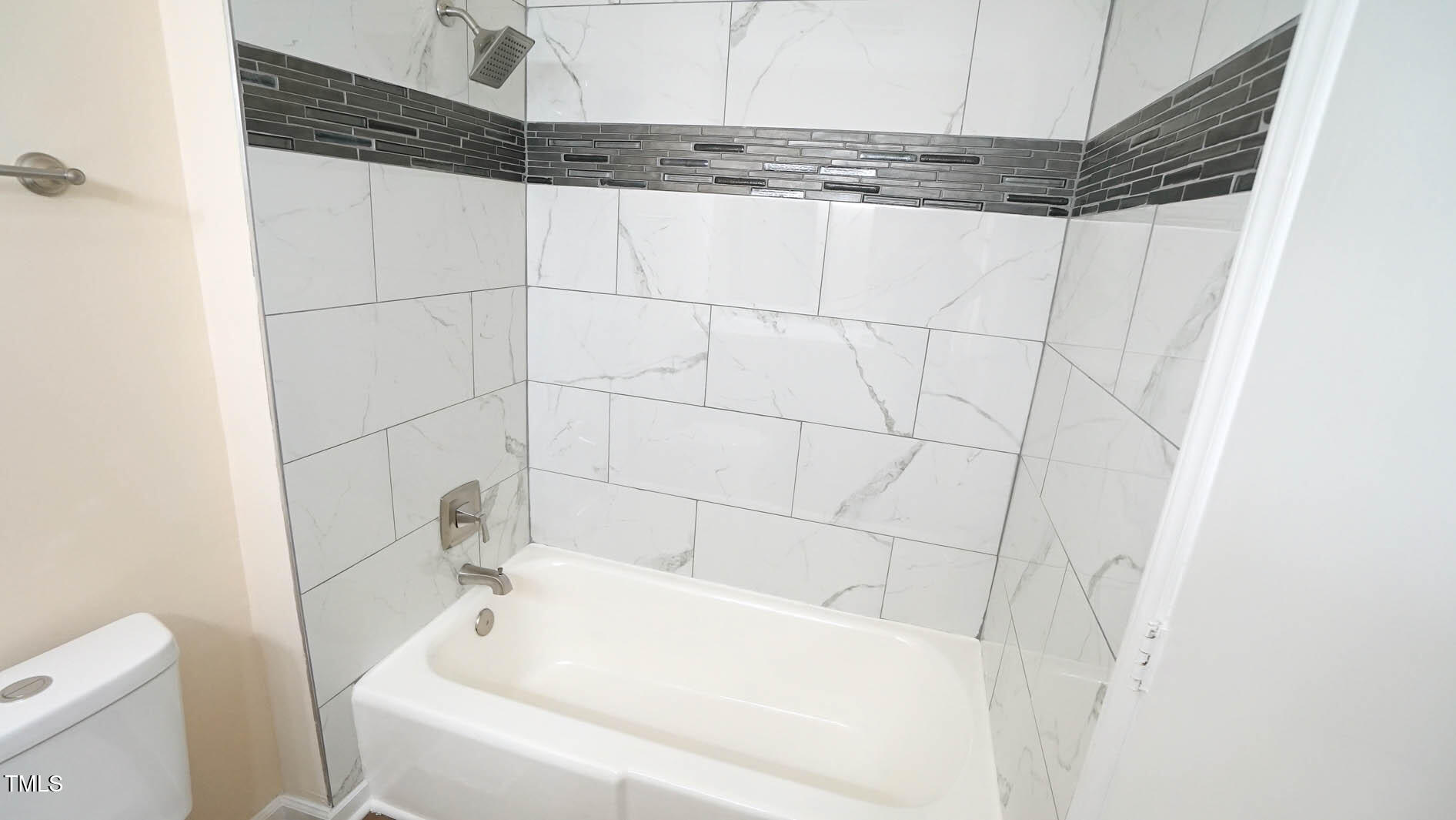 909 Windcrest Road Property Photo 37