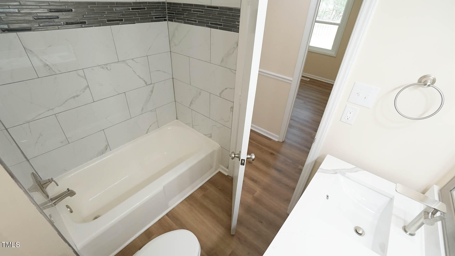 909 Windcrest Road Property Photo 38