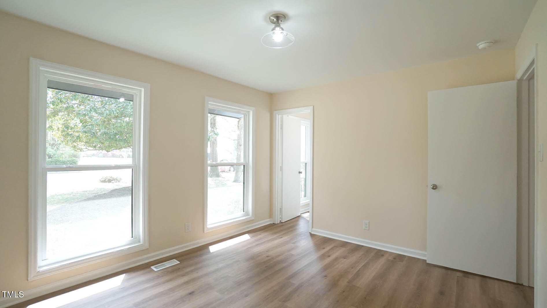 909 Windcrest Road Property Photo 40