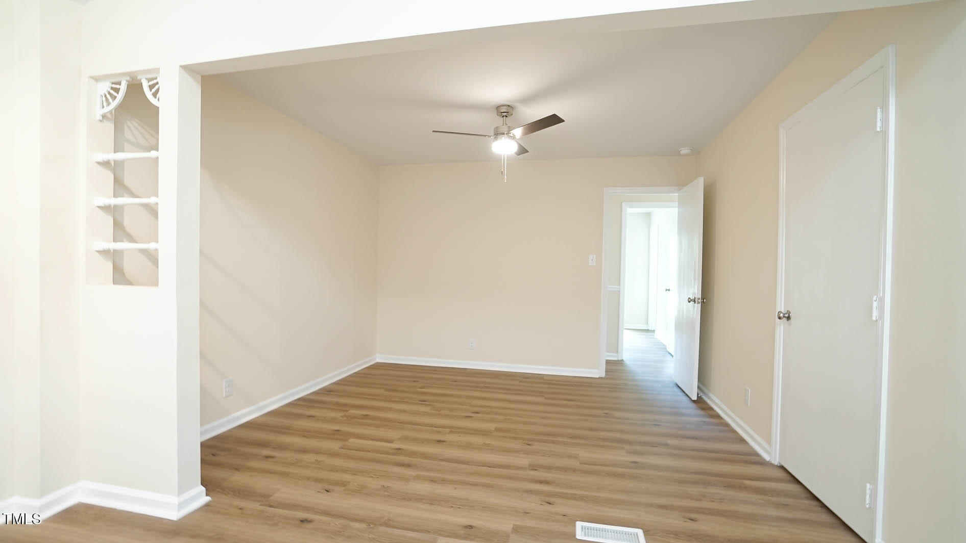 909 Windcrest Road Property Photo 47
