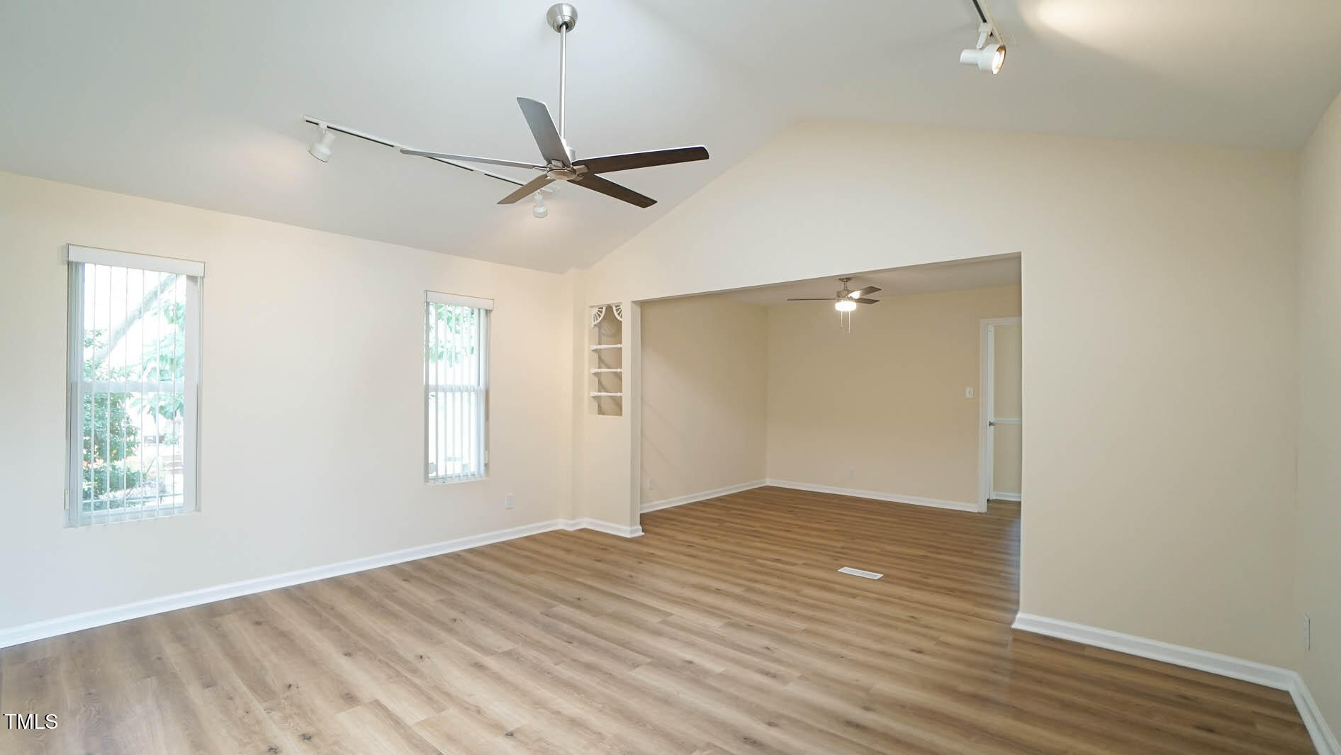 909 Windcrest Road Property Photo 48