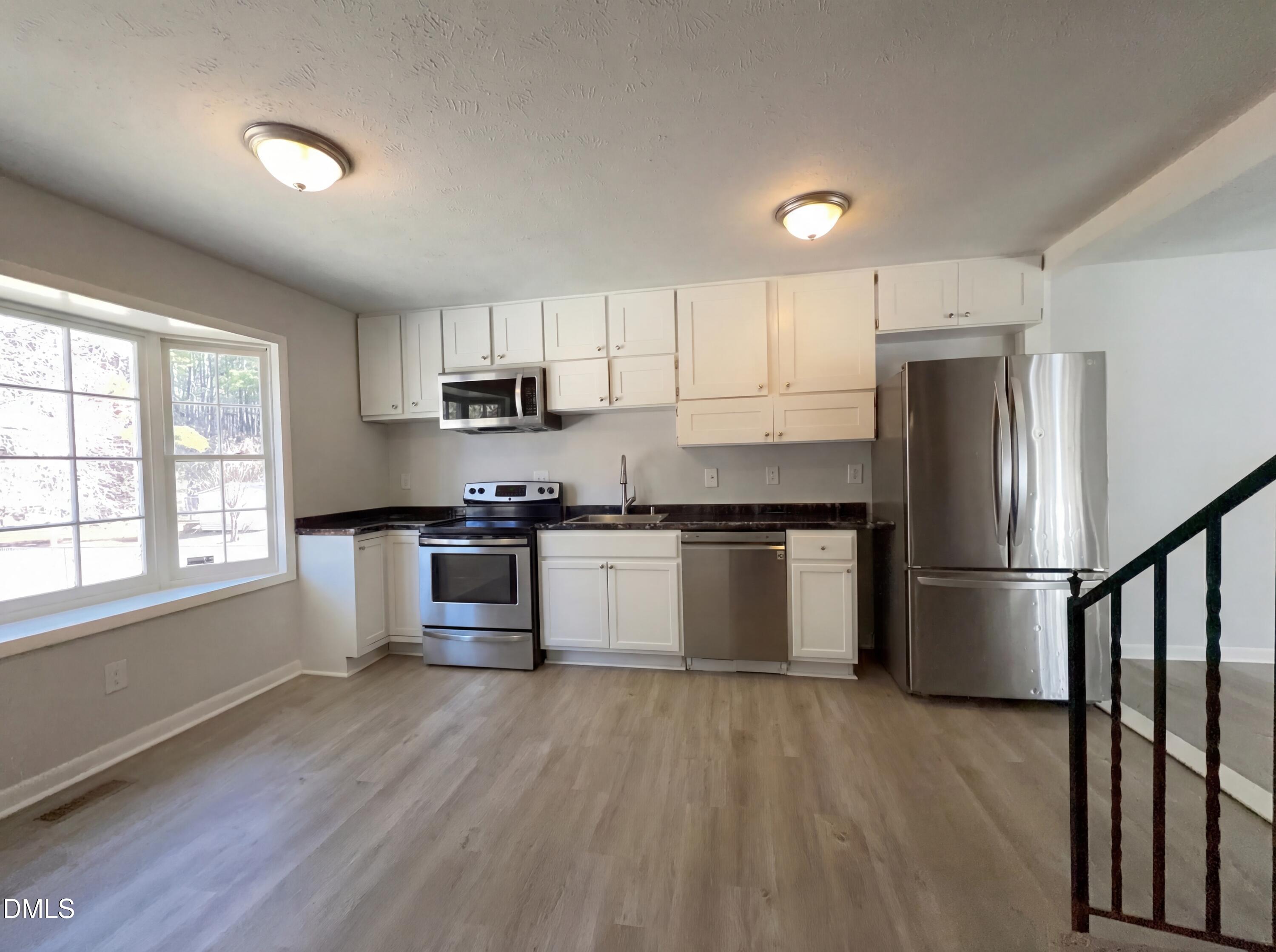 7594 Beverly Drive Property Photo 2