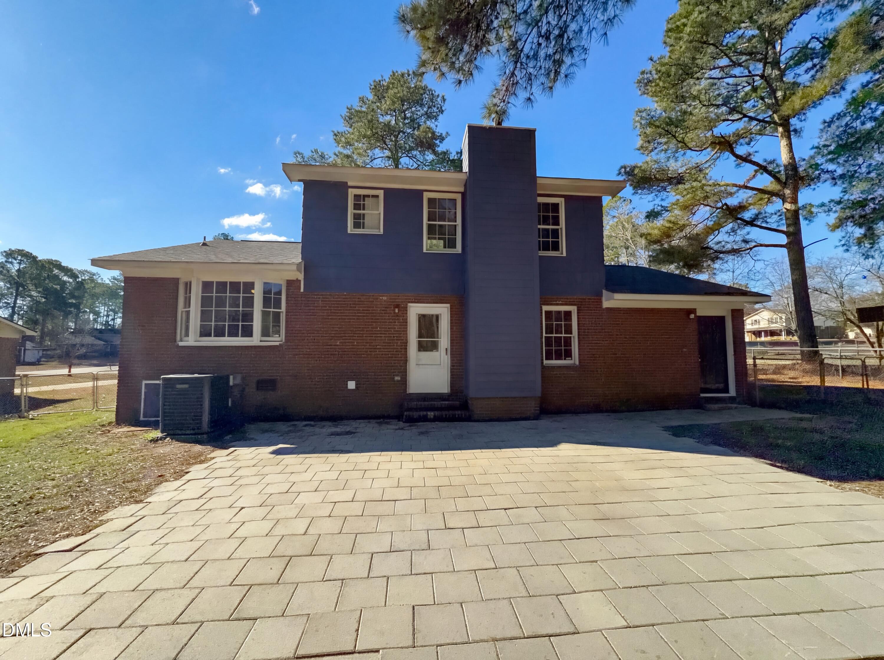7594 Beverly Drive Property Photo 5