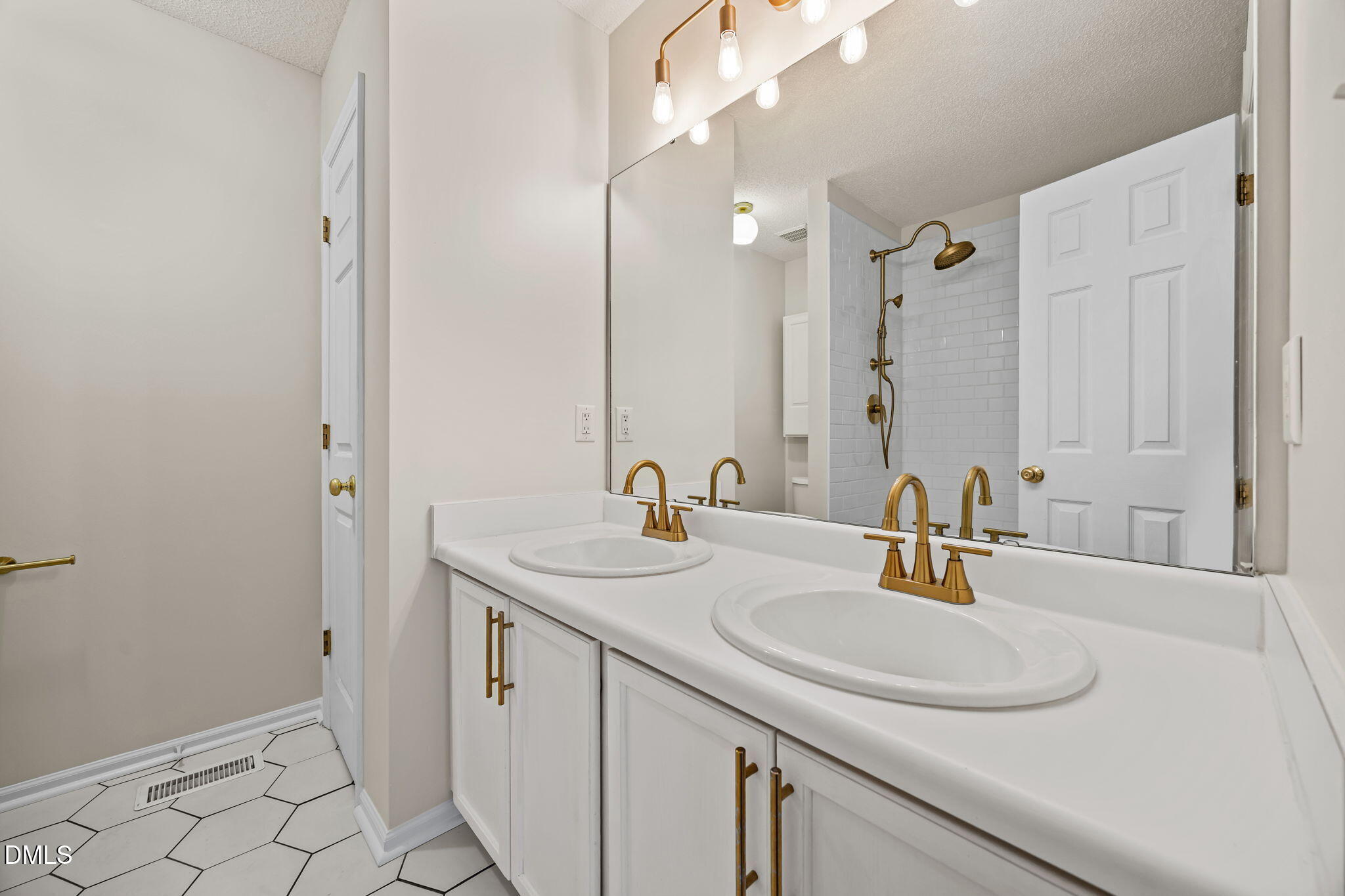 71 Rosa Circle Property Photo 19