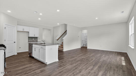 229 Honeydew Drive Property Photo 12