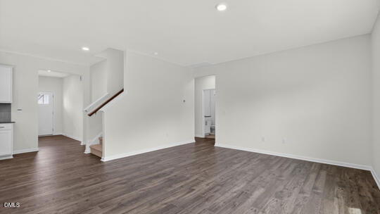 229 Honeydew Drive Property Photo 14