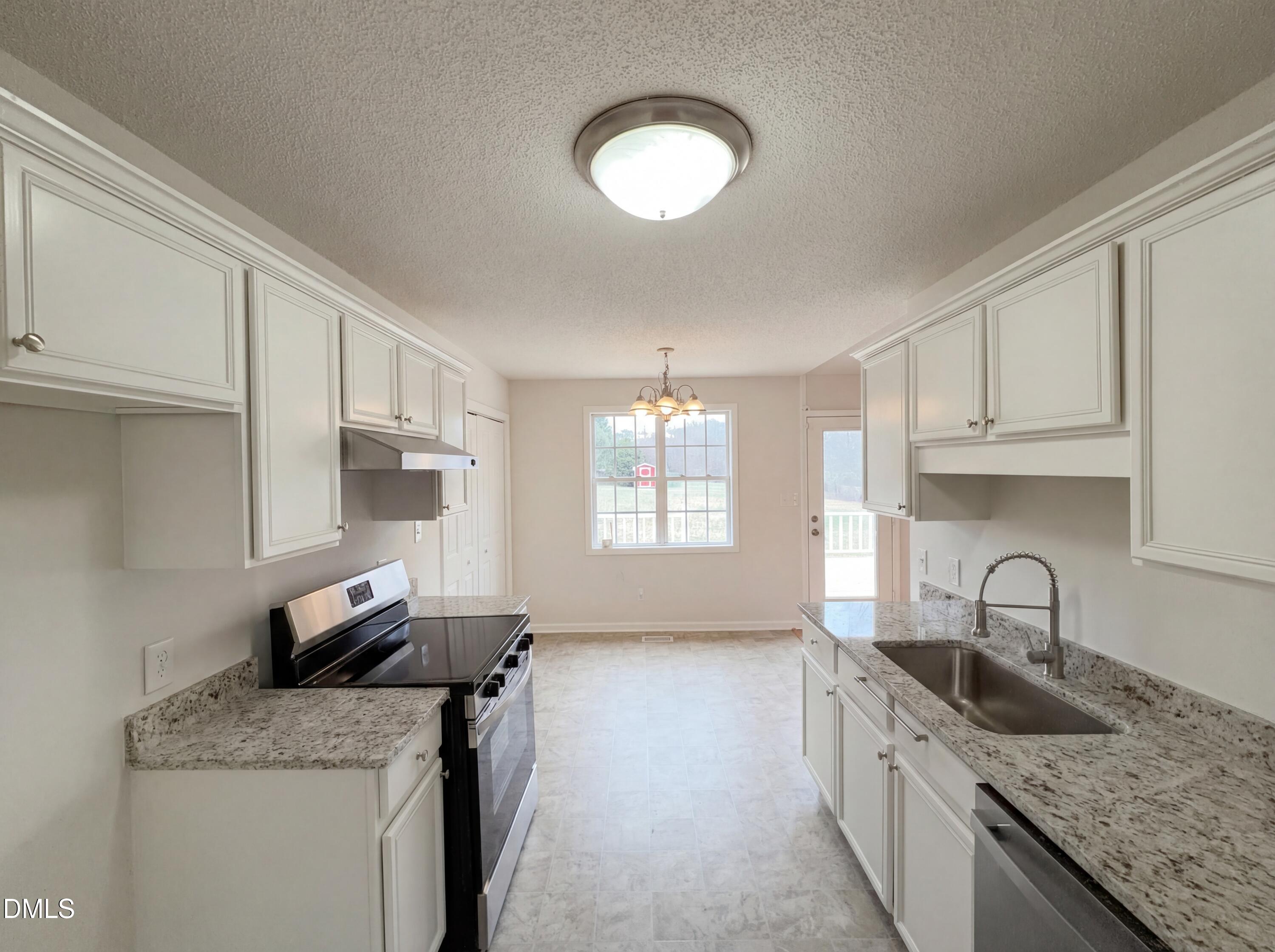 83 Eagle Rock Place Property Photo 2