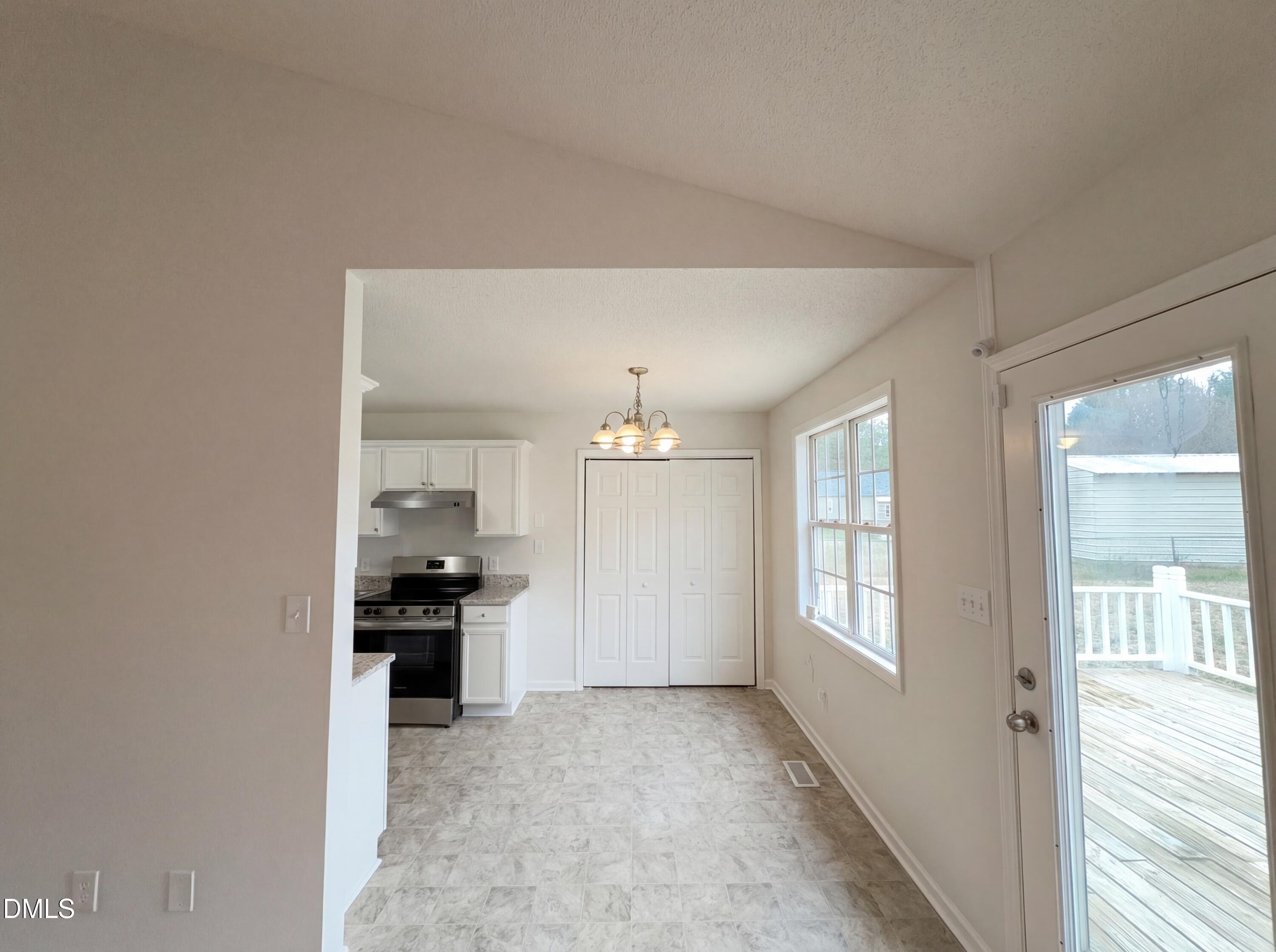 83 Eagle Rock Place Property Photo 7