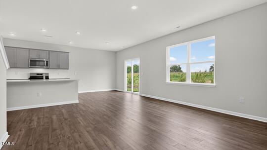 256 Honeydew Drive Property Photo 14