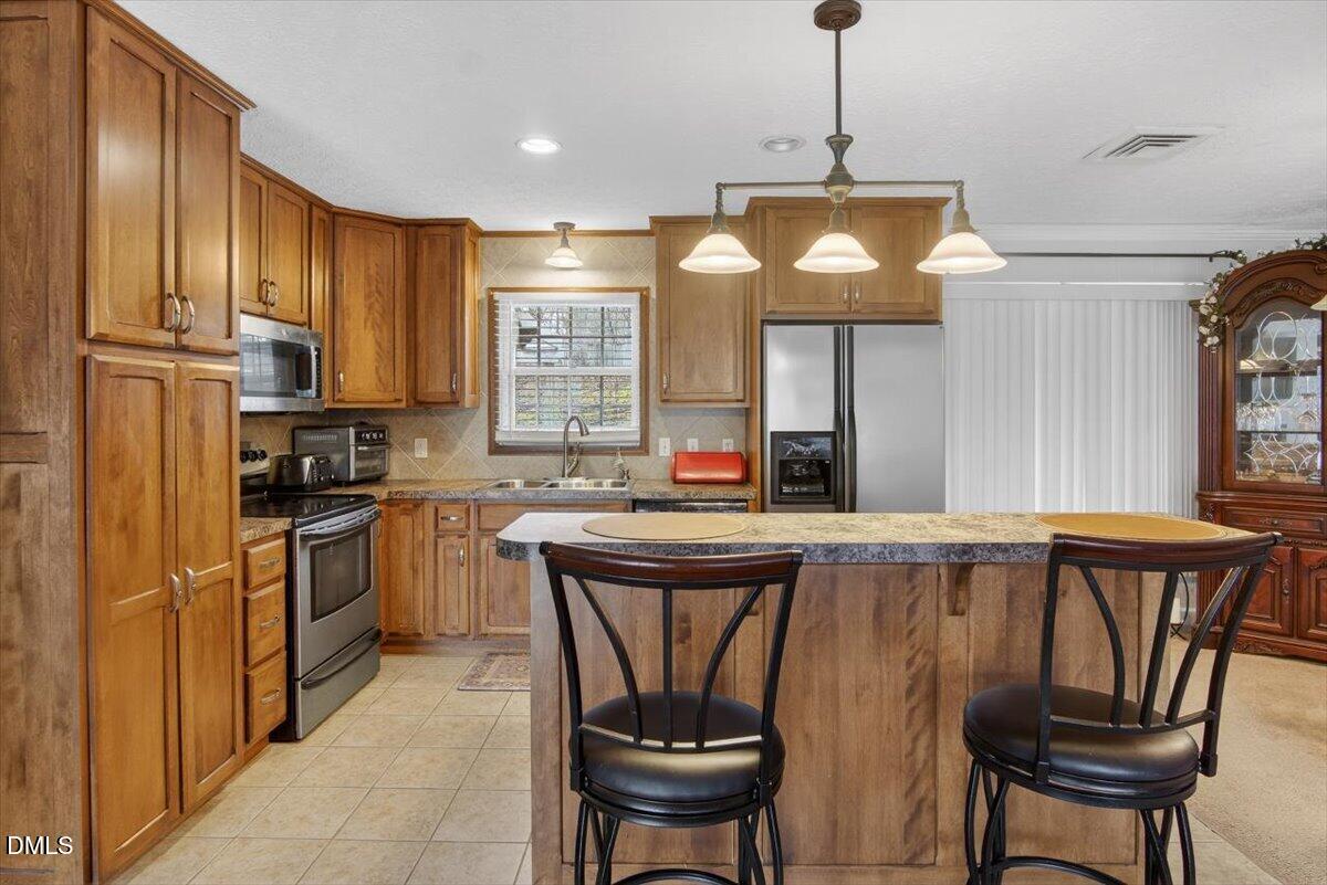 617 Greenway Drive Property Photo 7