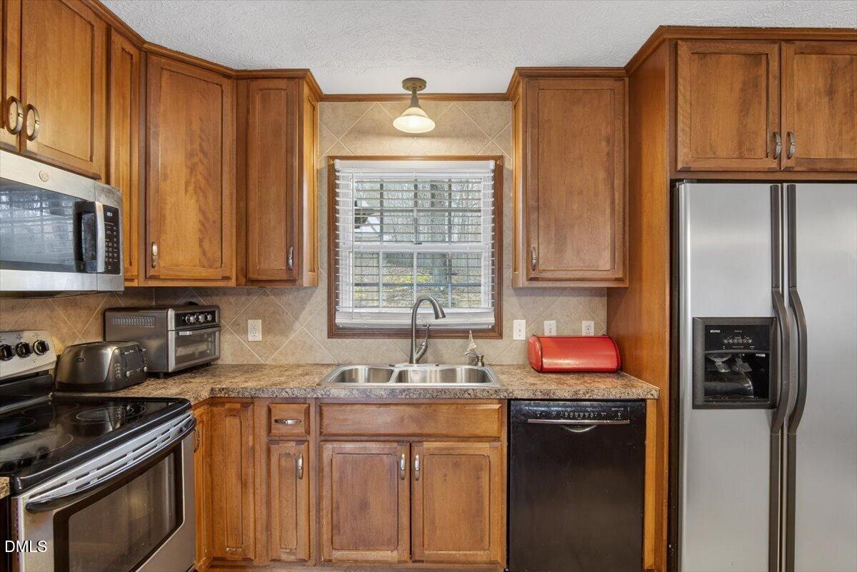 617 Greenway Drive Property Photo 23