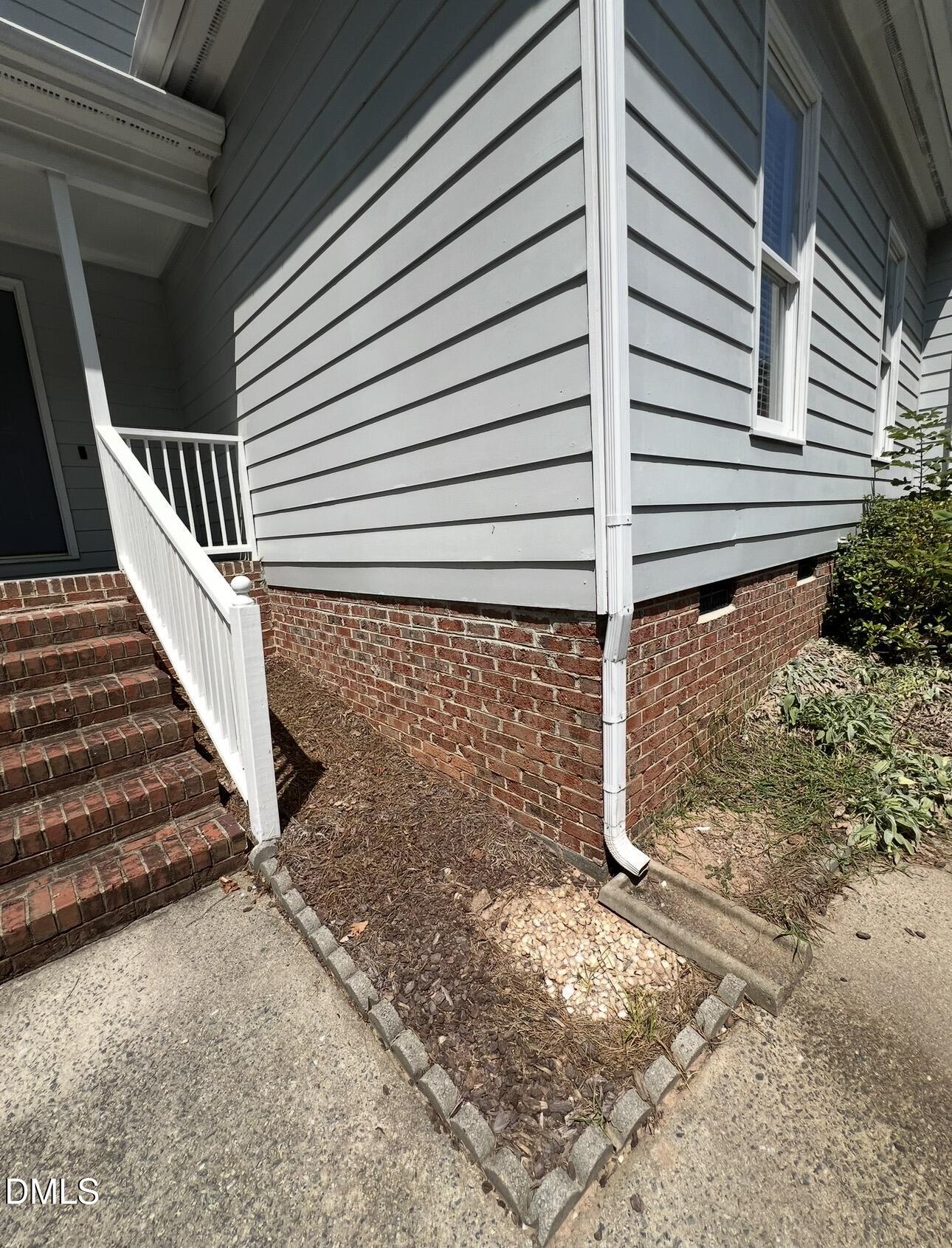 102 Kingsley Woods Drive Property Photo 2