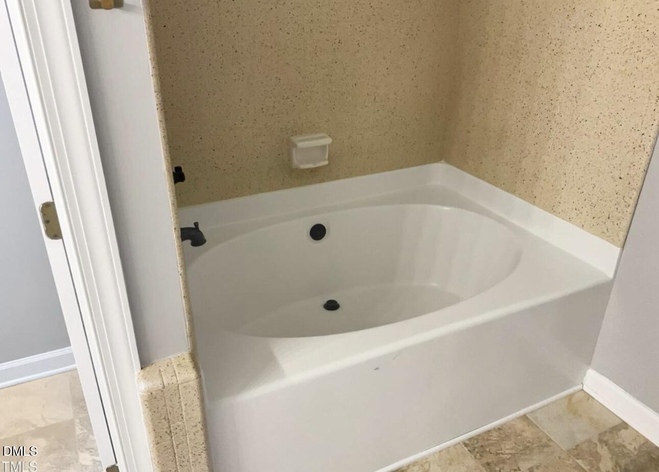 102 Kingsley Woods Drive Property Photo 9