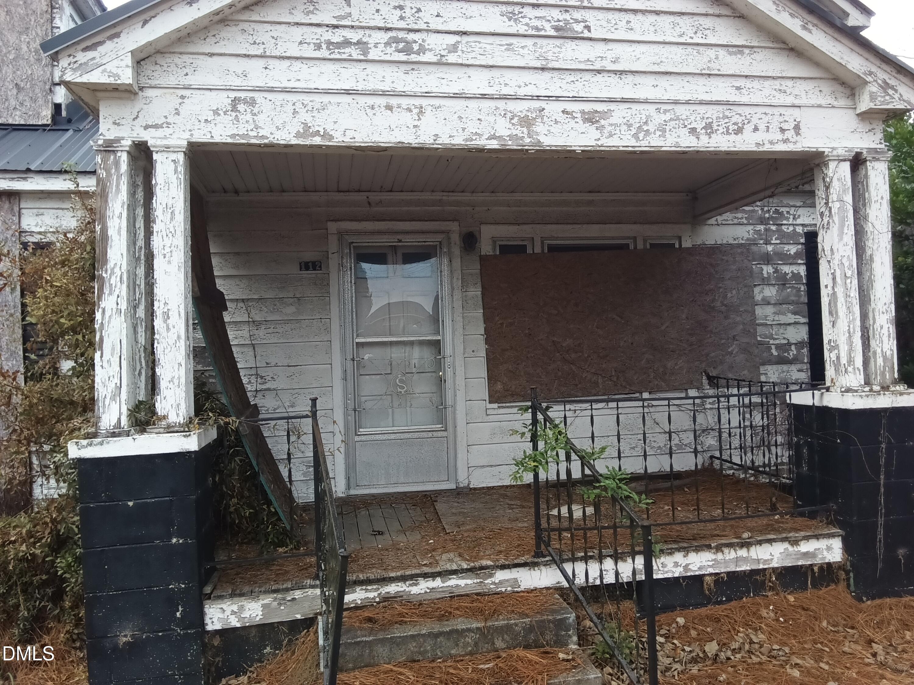 112 N Secrest Street Property Photo 2