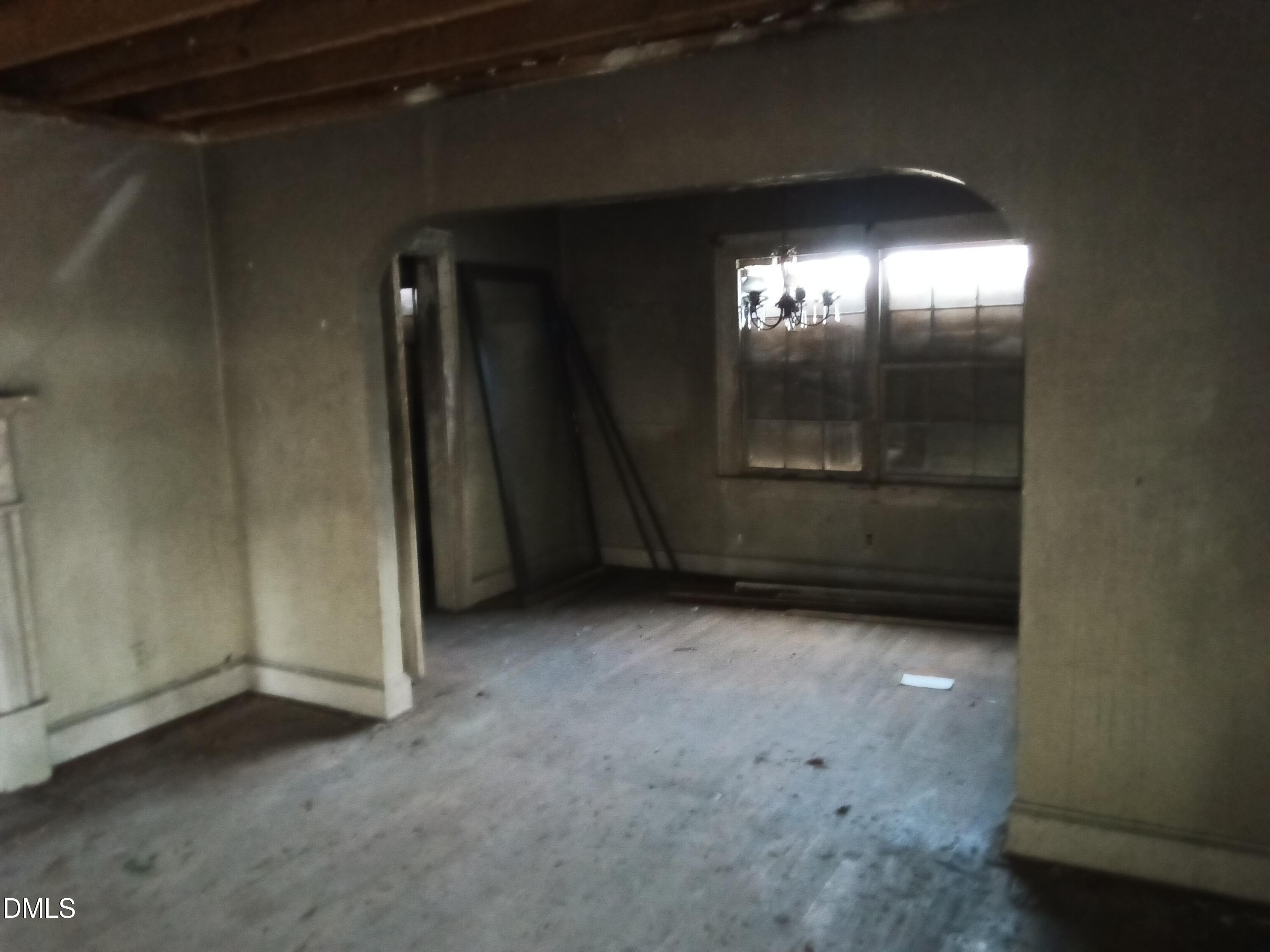 112 N Secrest Street Property Photo 11