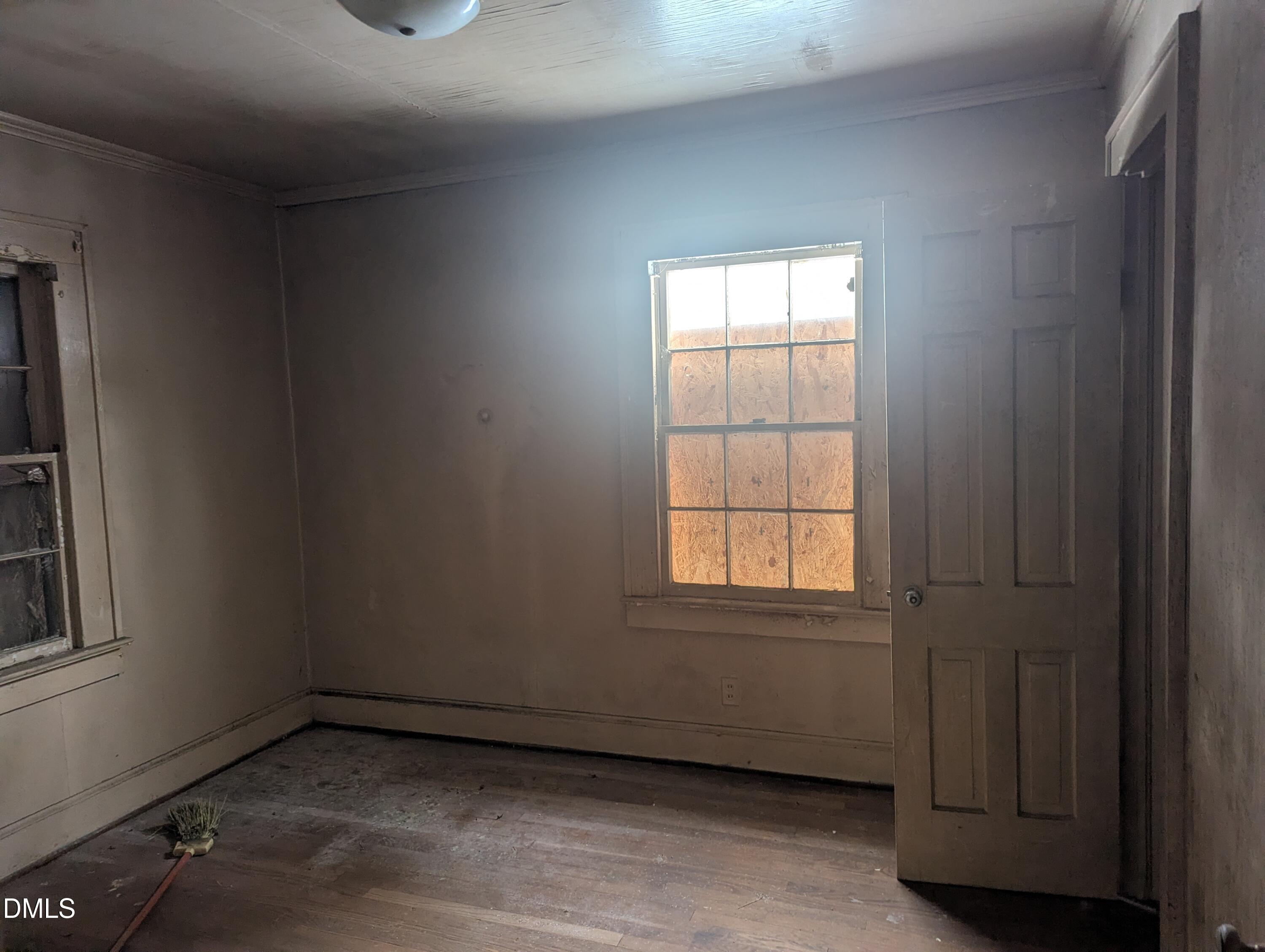 112 N Secrest Street Property Photo 29