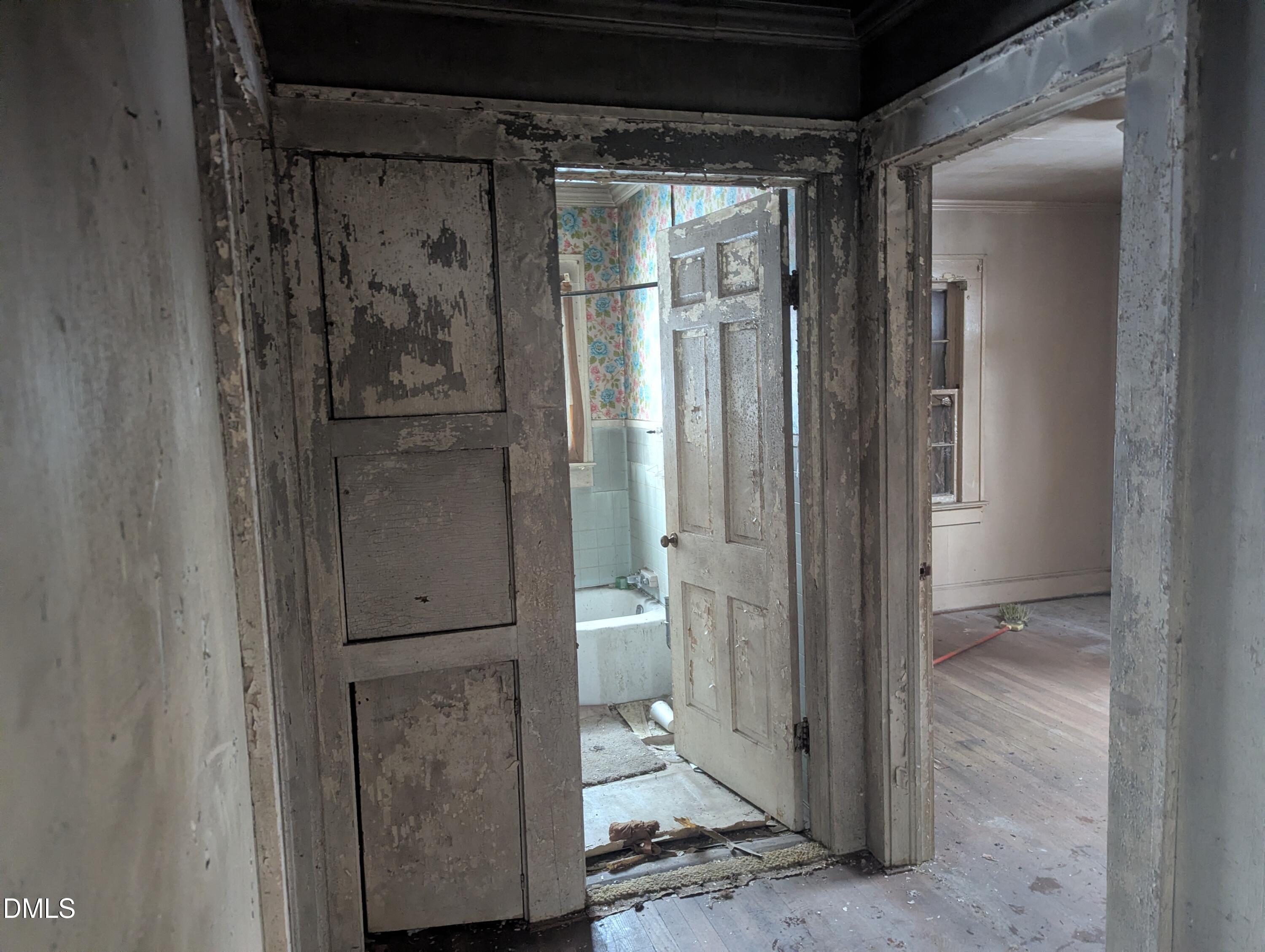 112 N Secrest Street Property Photo 32