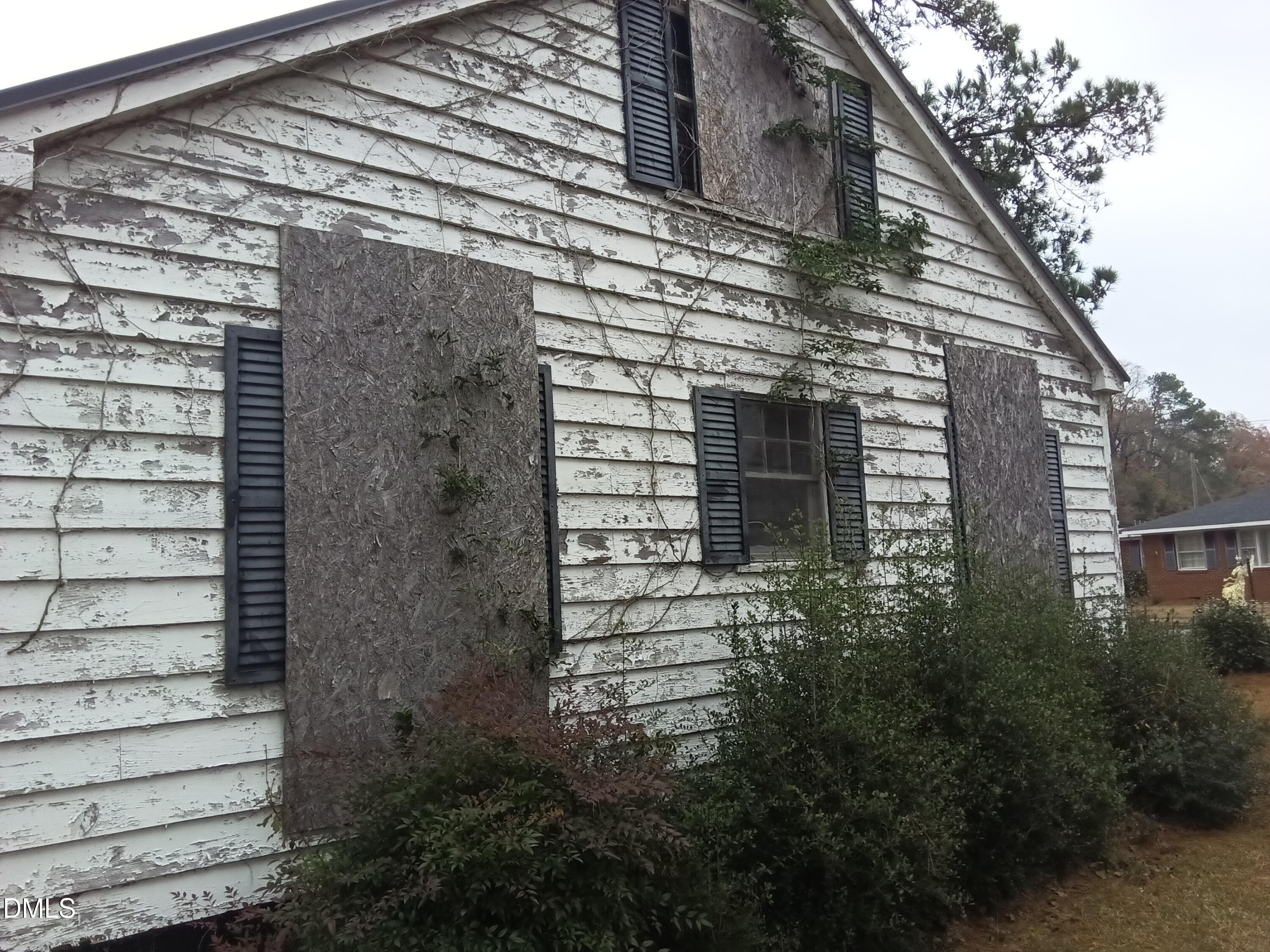 112 N Secrest Street Property Photo 47