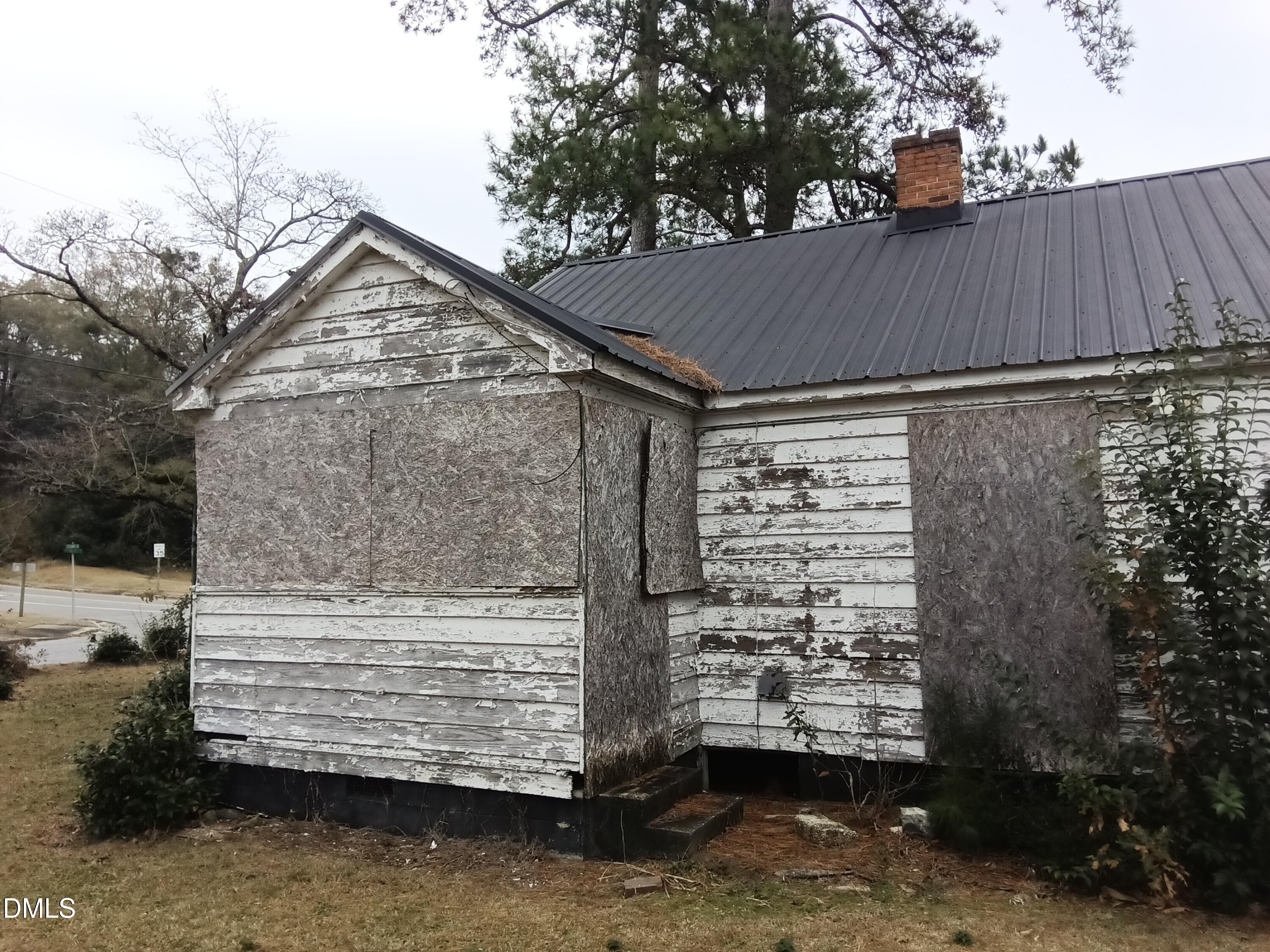 112 N Secrest Street Property Photo 48