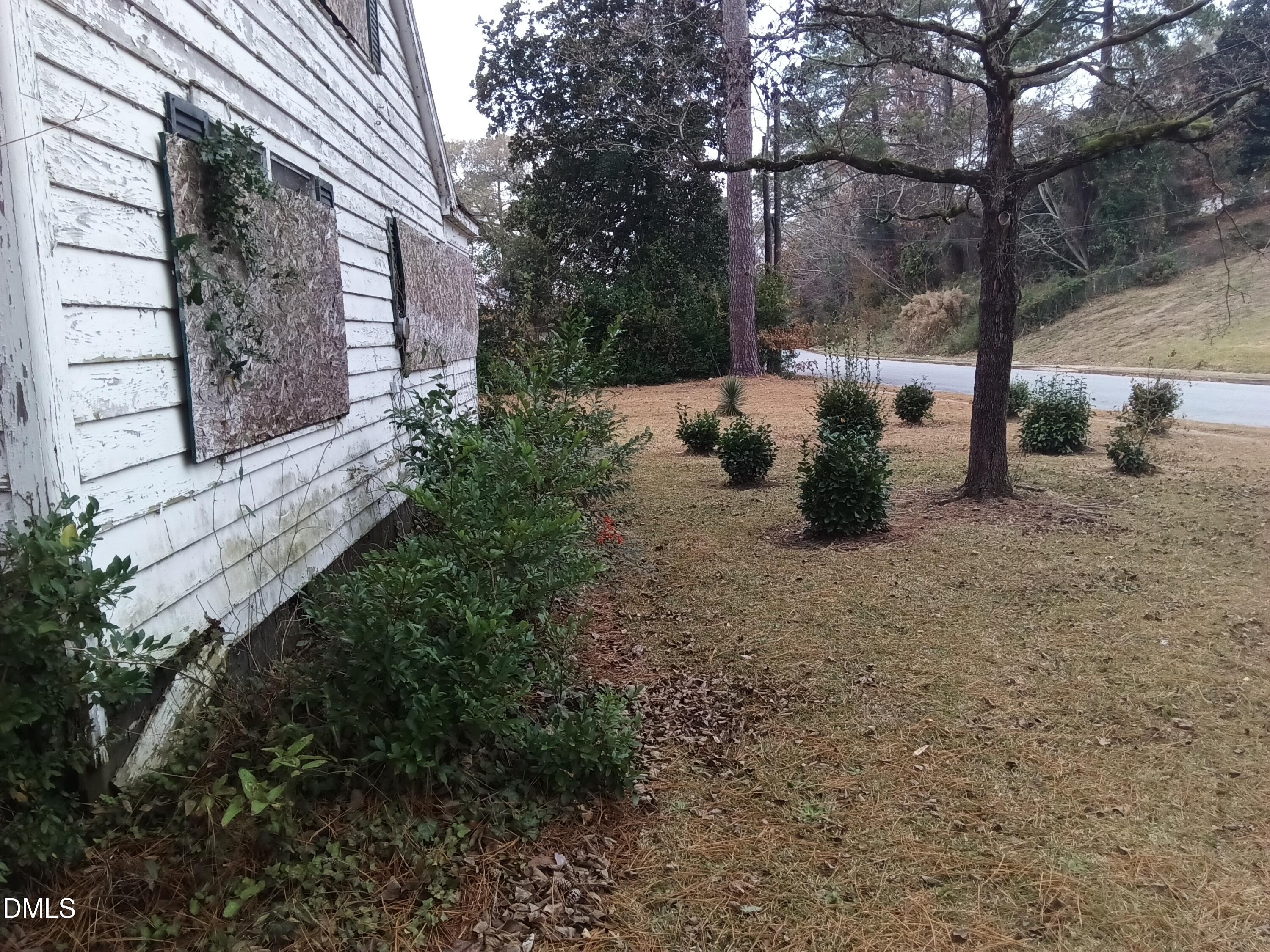 112 N Secrest Street Property Photo 53