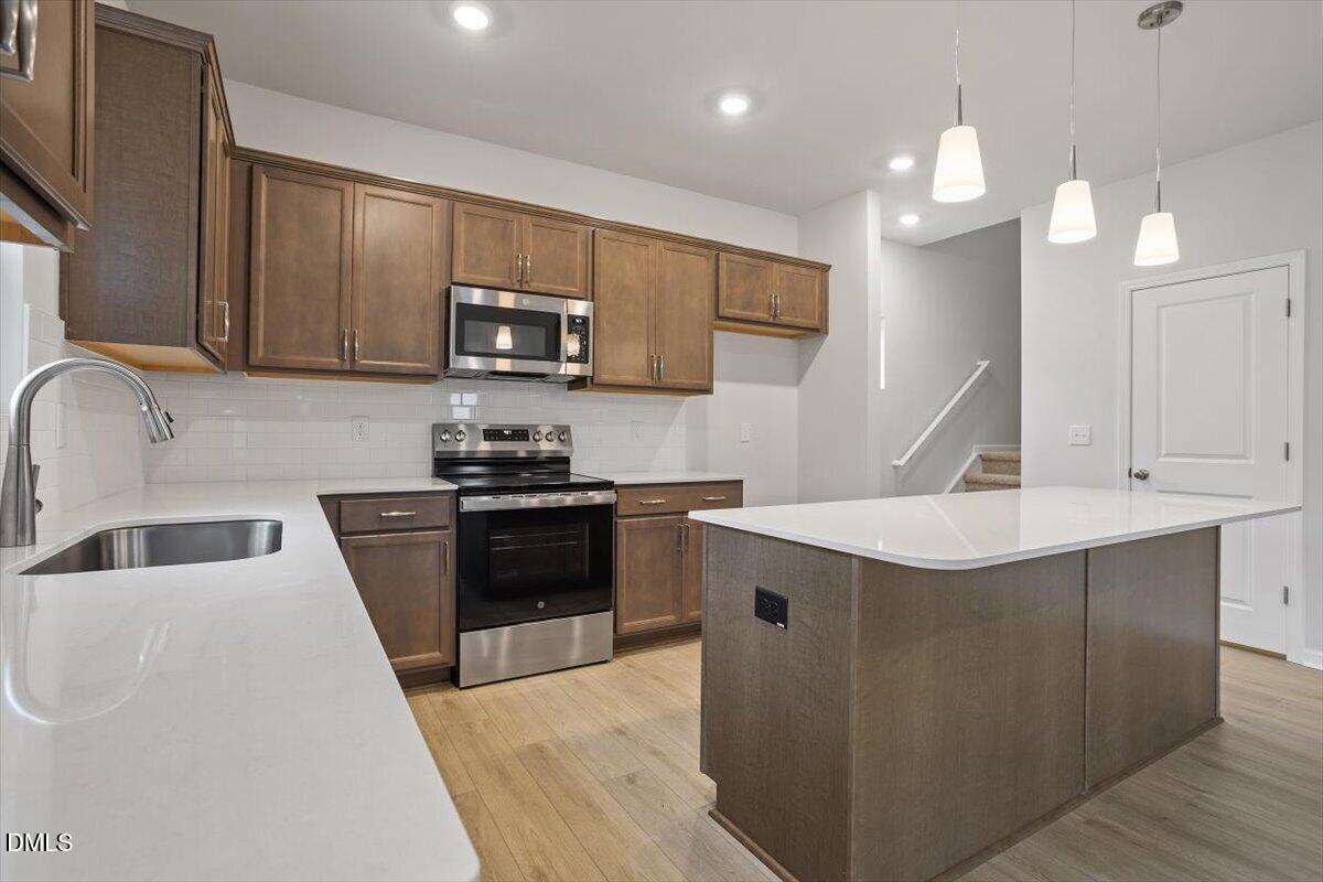 130 Buckthorn Drive Property Photo 4