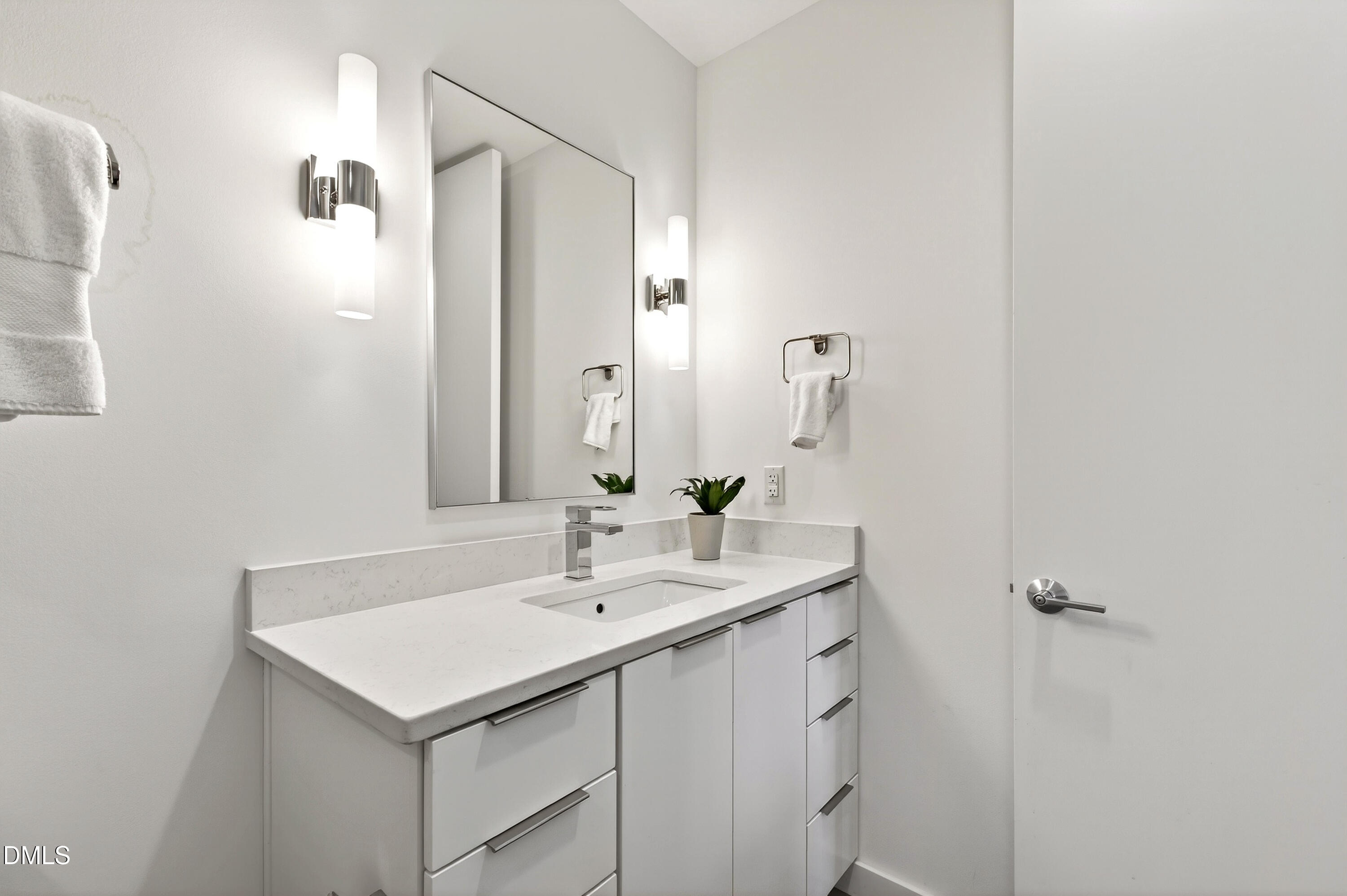 523 S West Street 311 Property Photo 25