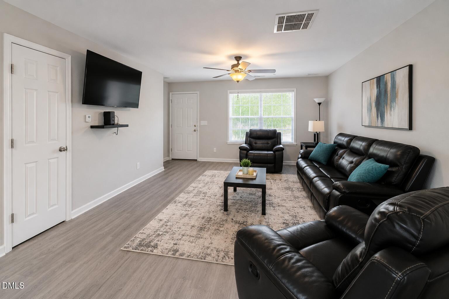 4221 Amber Stone Way Property Photo 3