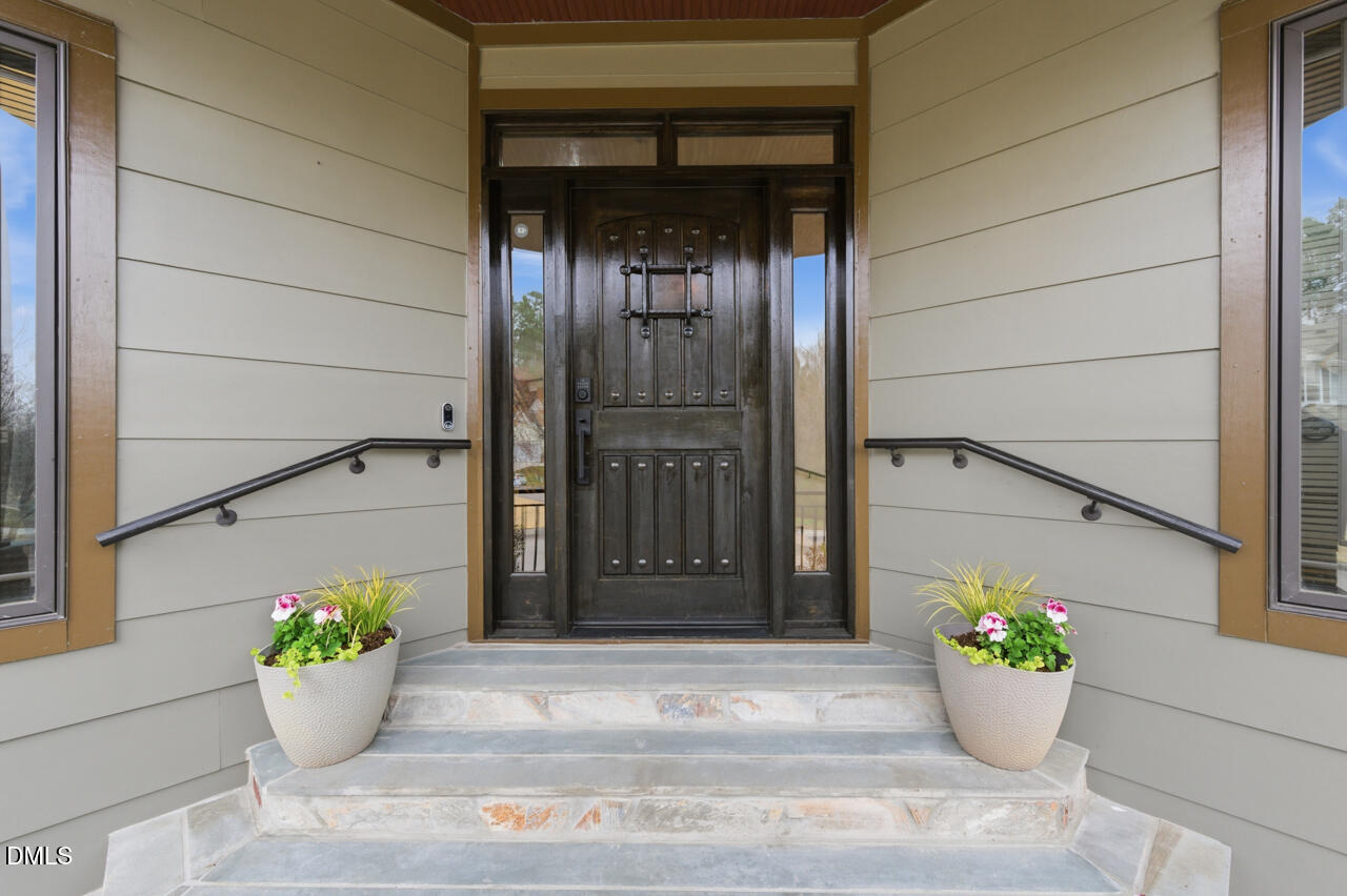 3315 Denada Path Property Photo 2